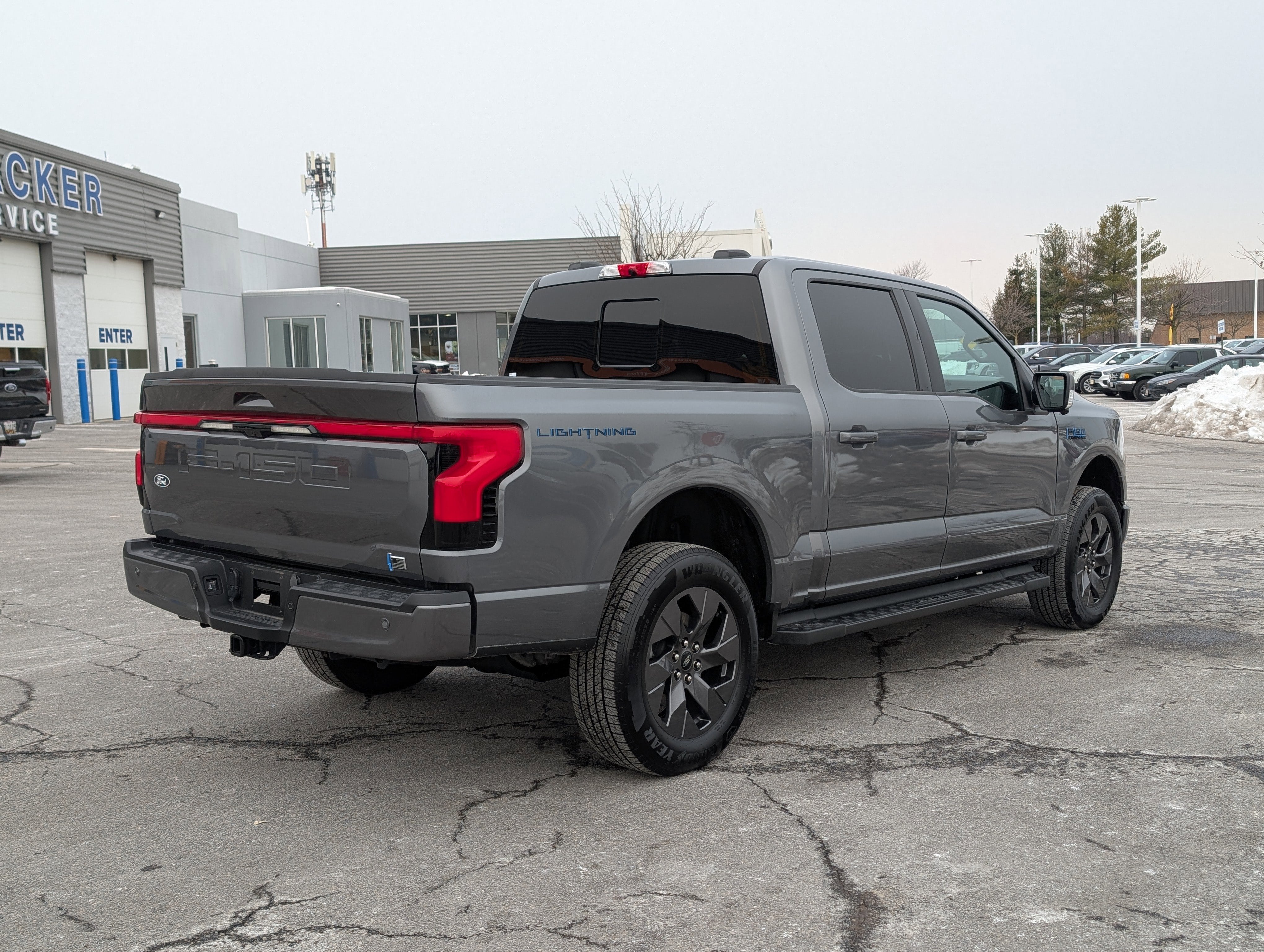 2024 Ford F-150 Lightning LARIAT