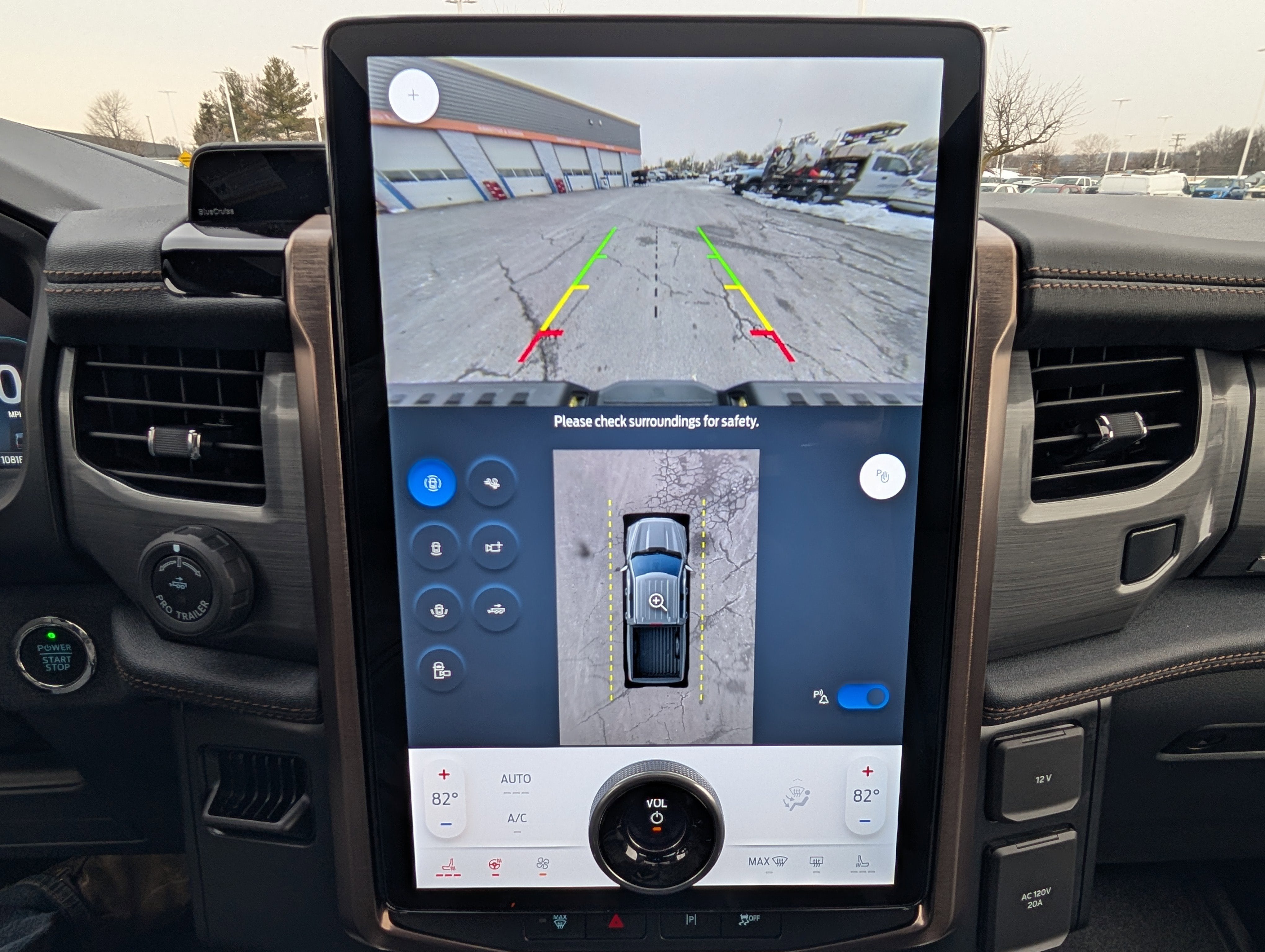 2024 Ford F-150 Lightning LARIAT