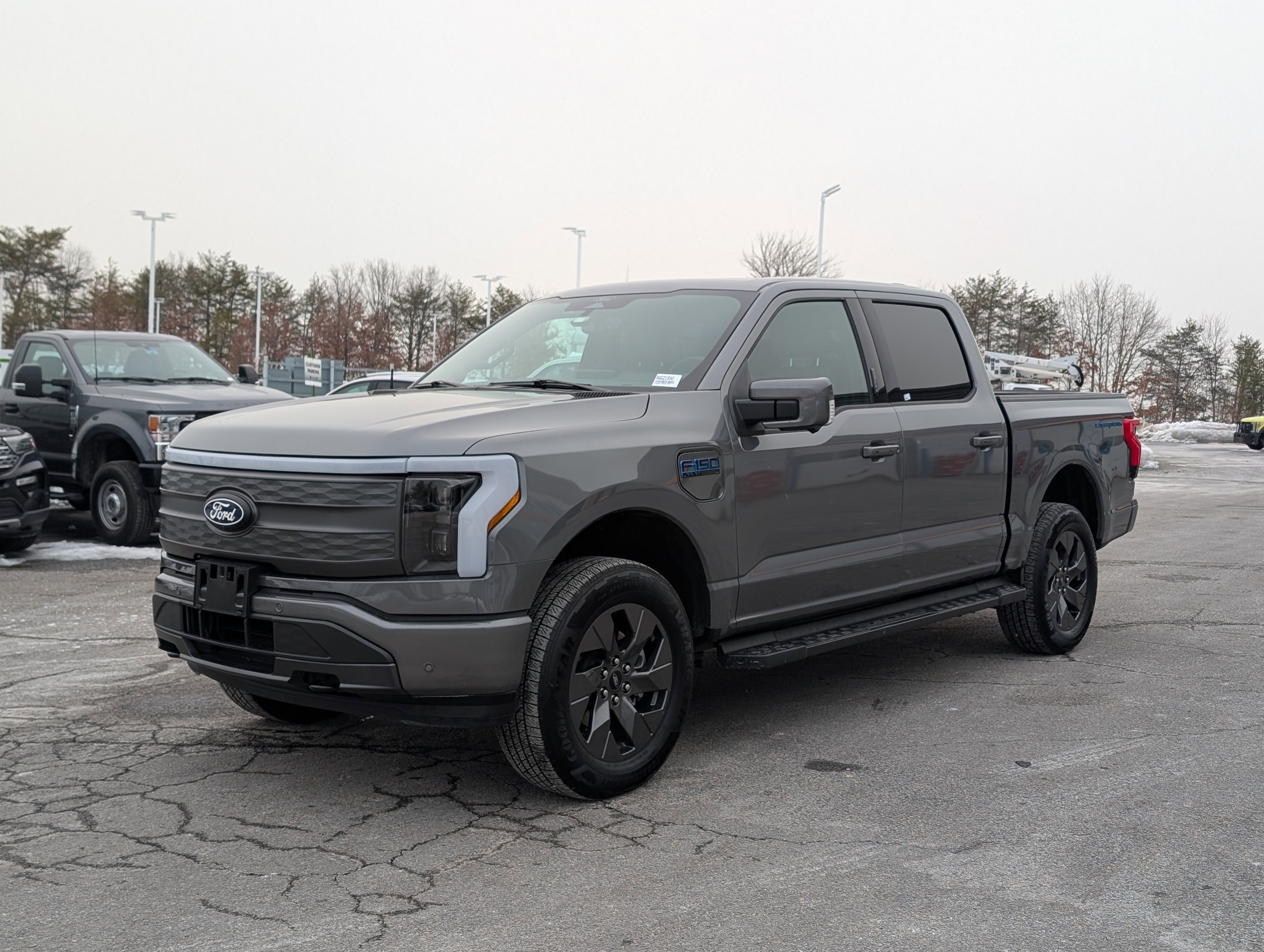 2024 Ford F-150 Lightning LARIAT