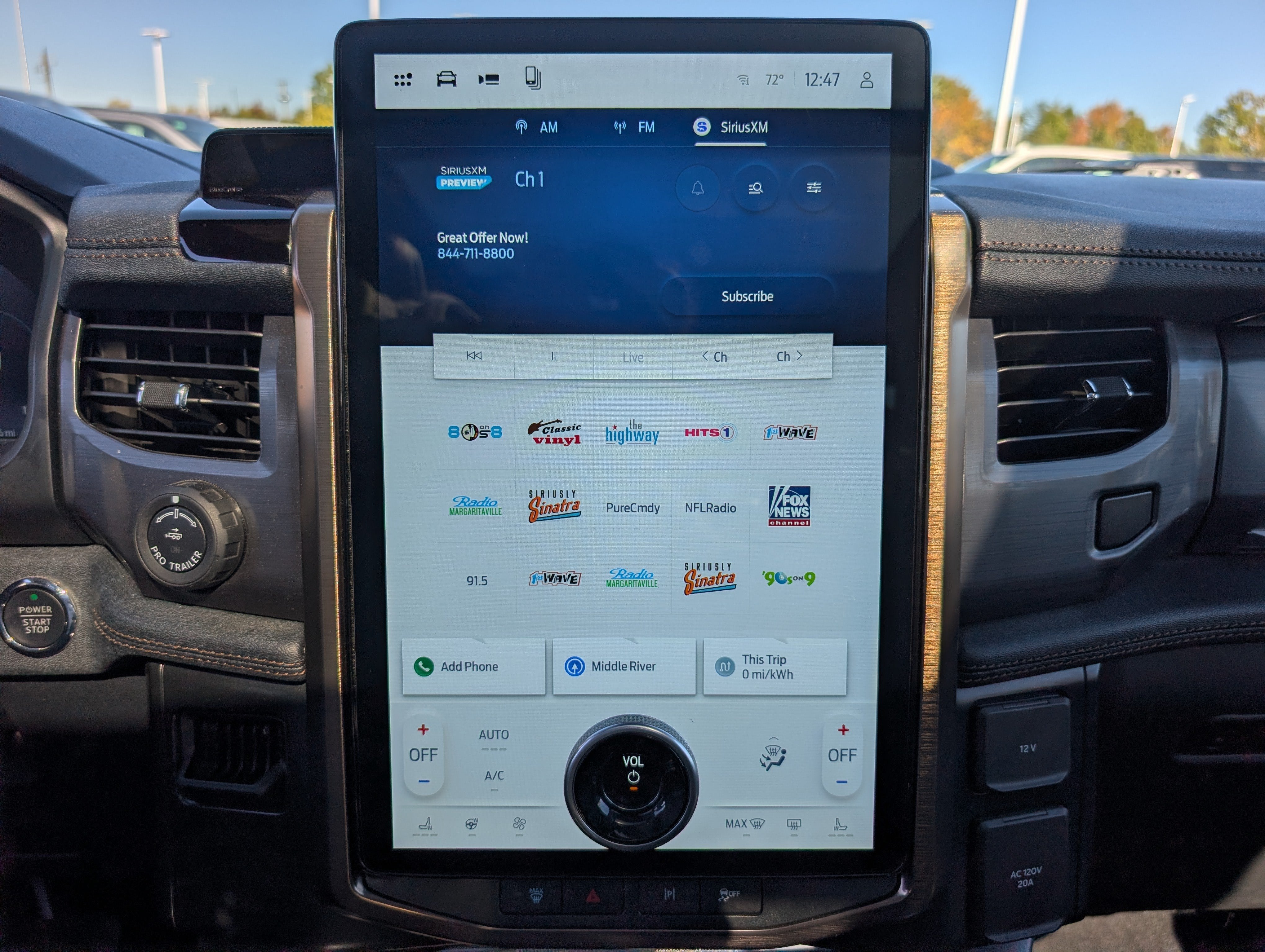 2025 Ford F-150 Lightning LARIAT