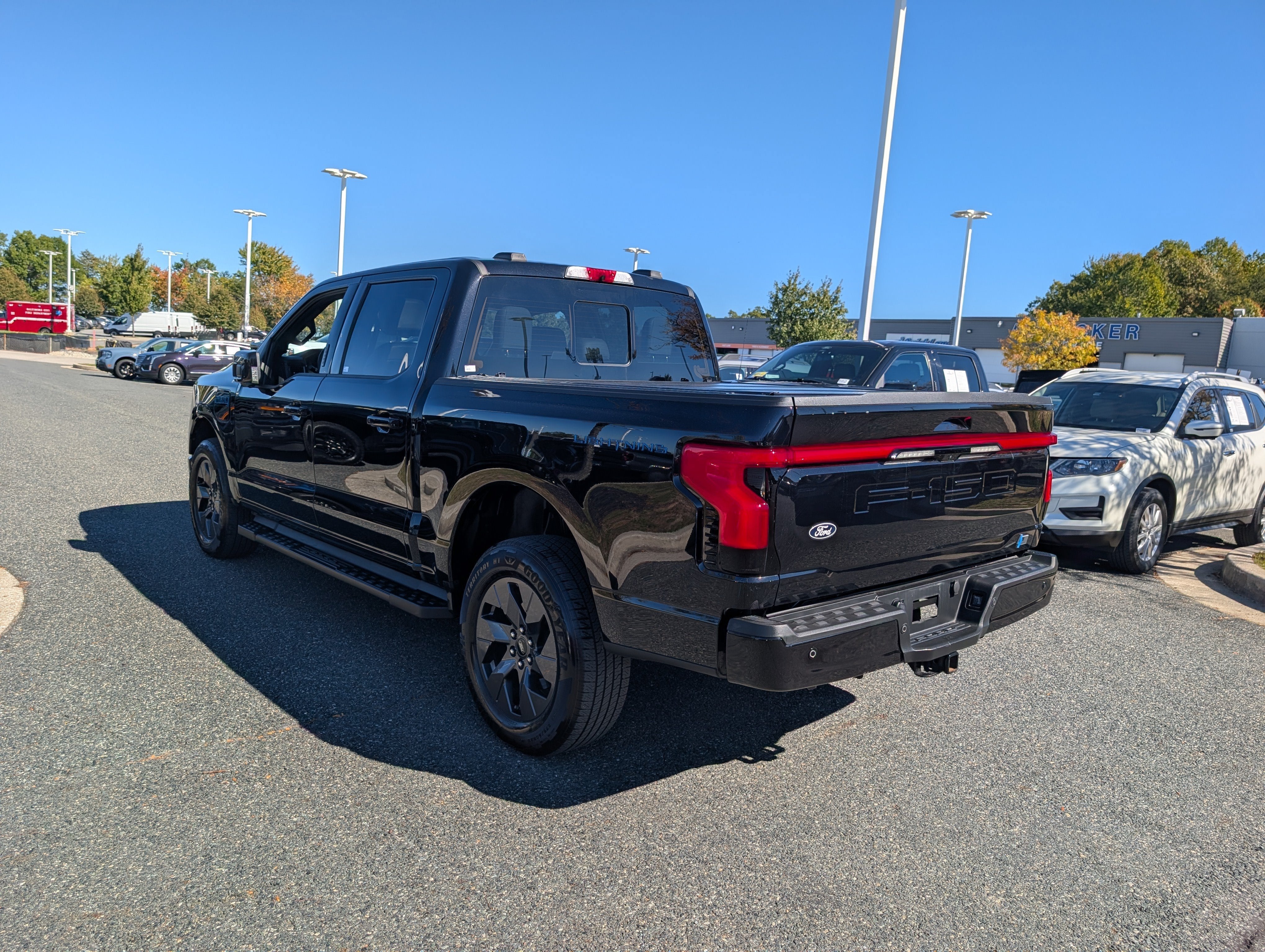 2025 Ford F-150 Lightning LARIAT