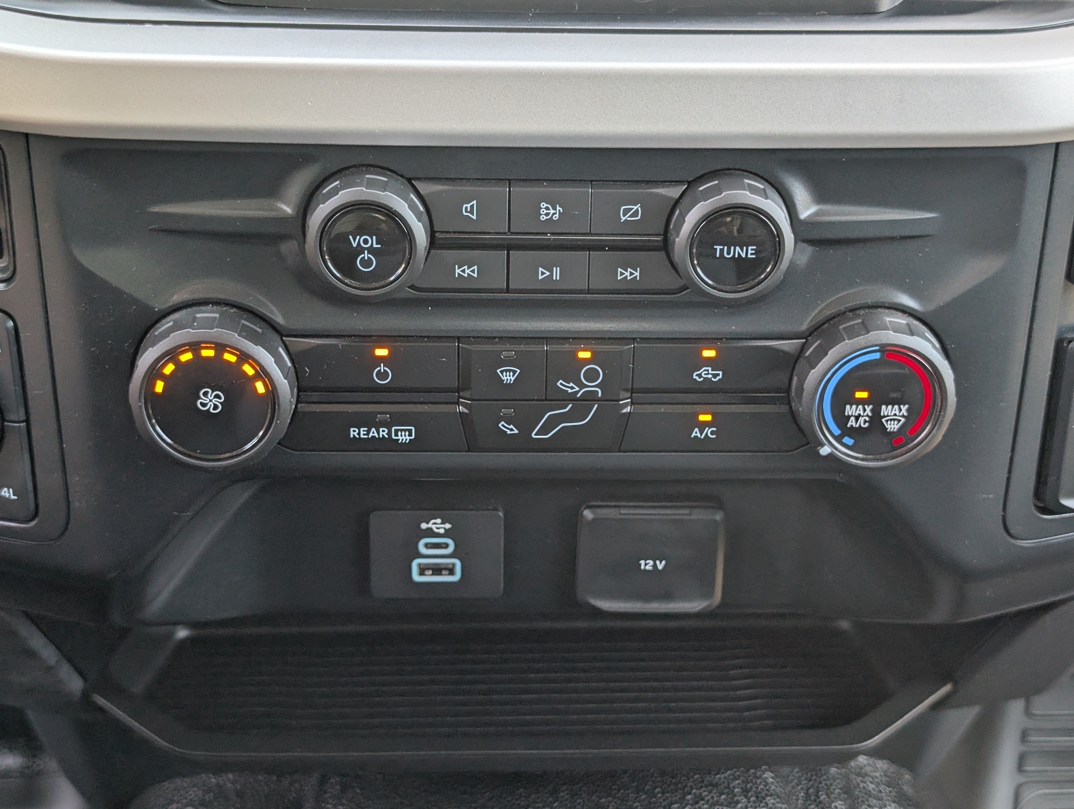 2023 Ford Super Duty F-250 SRW XLT