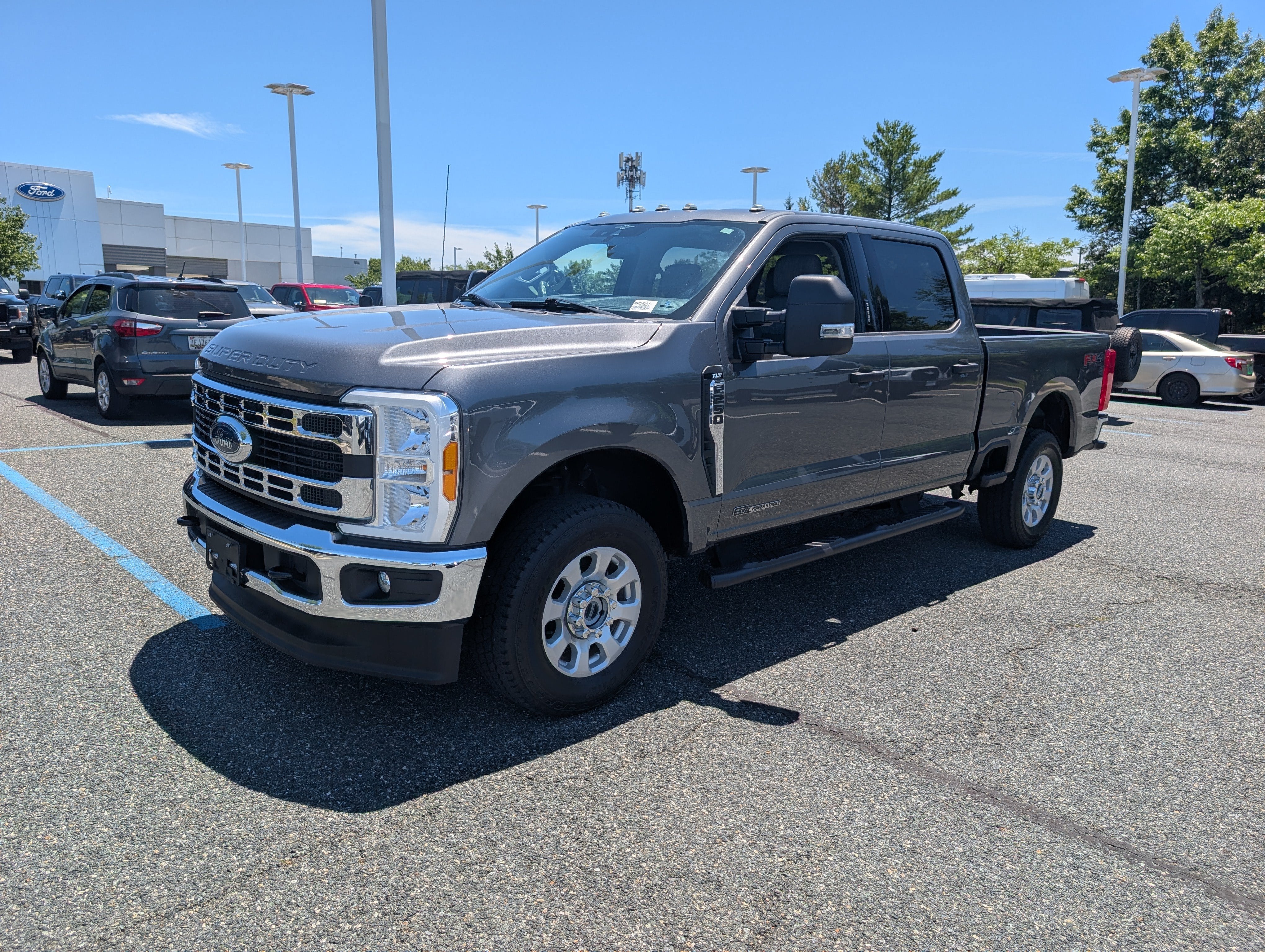 2023 Ford Super Duty F-250 SRW XLT