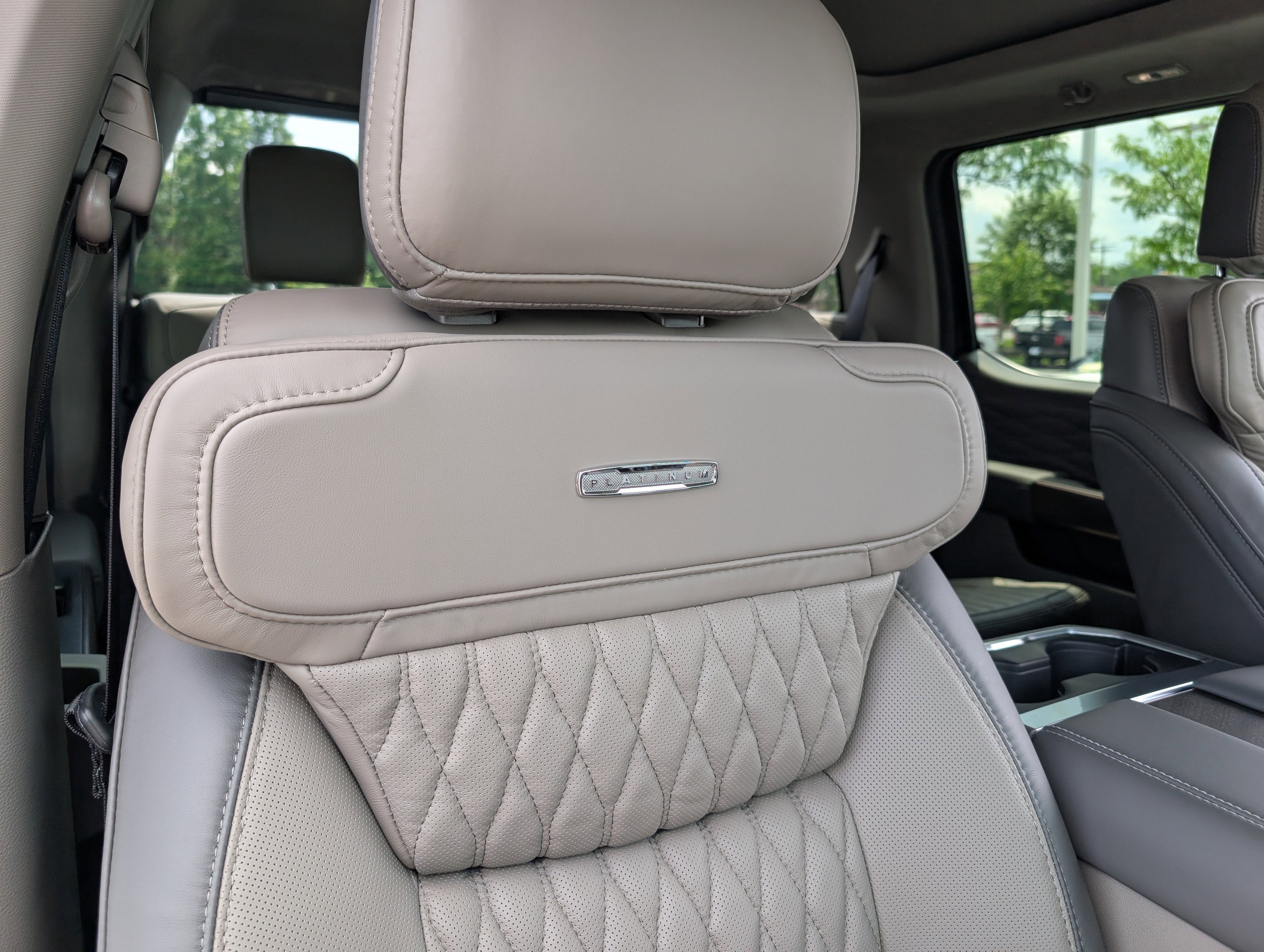 2025 Ford Super Duty F-250 SRW Platinum