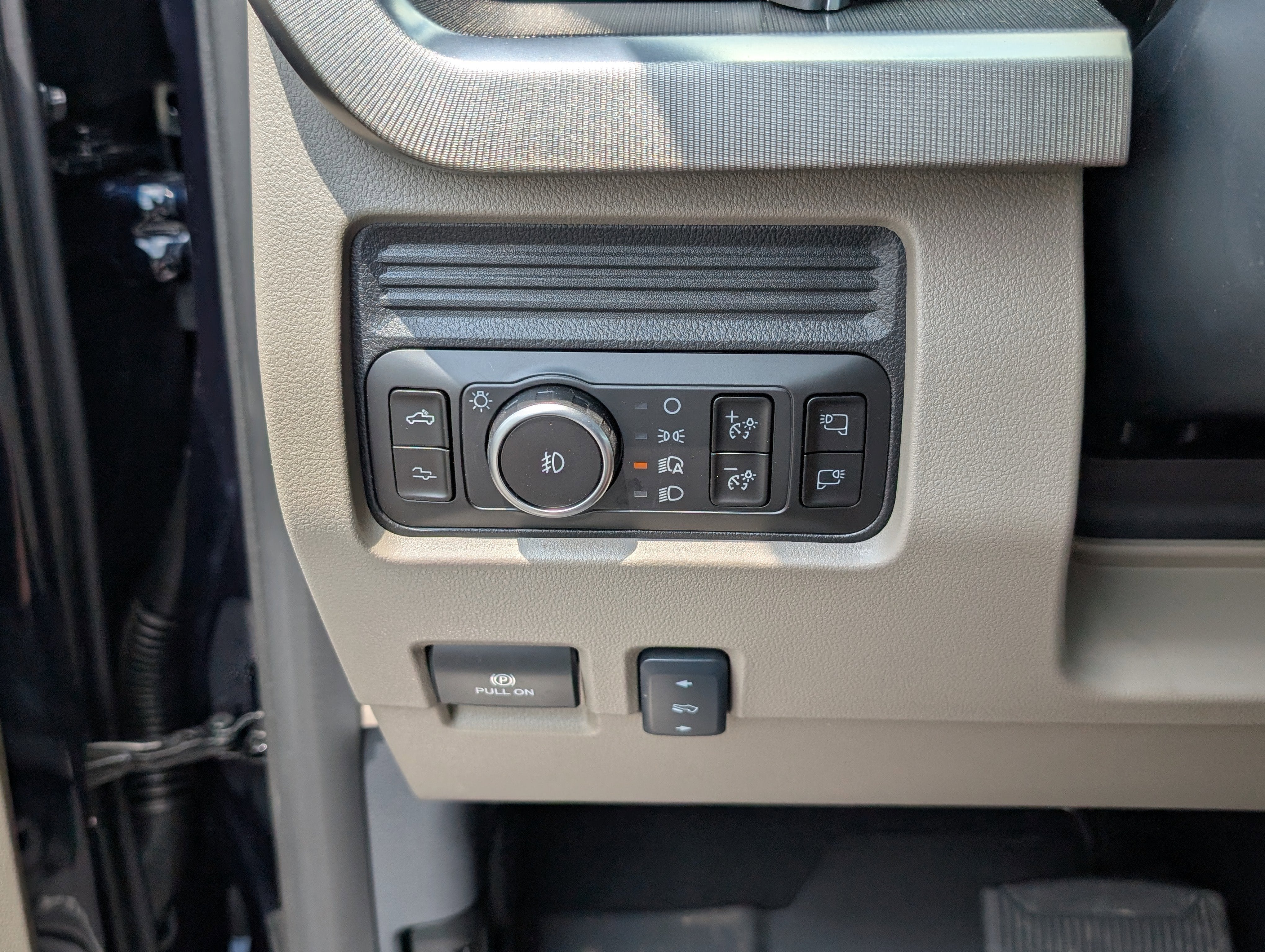 2025 Ford Super Duty F-250 SRW Platinum