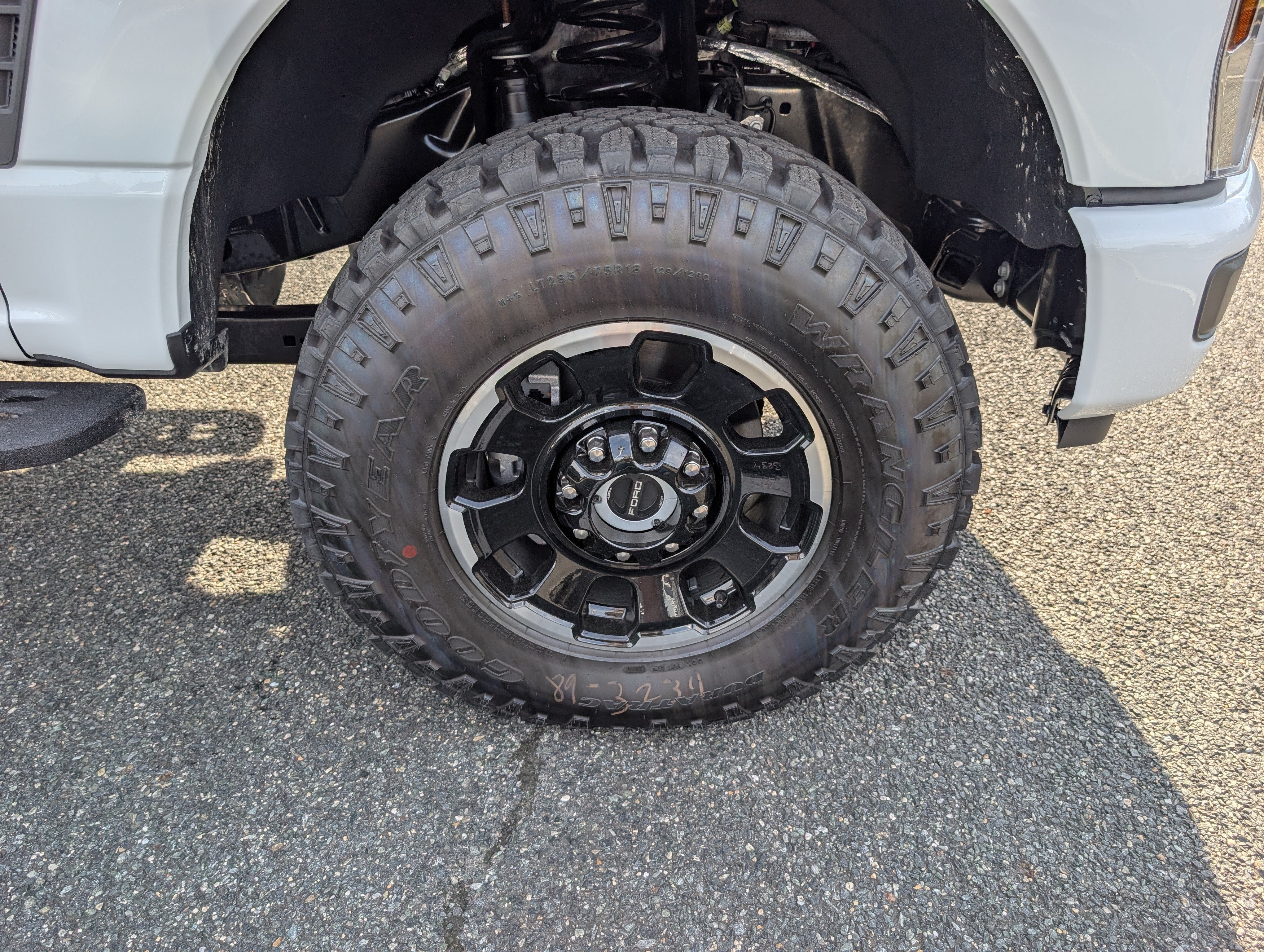 2027 Ford Super Duty F-250 SRW LARIAT