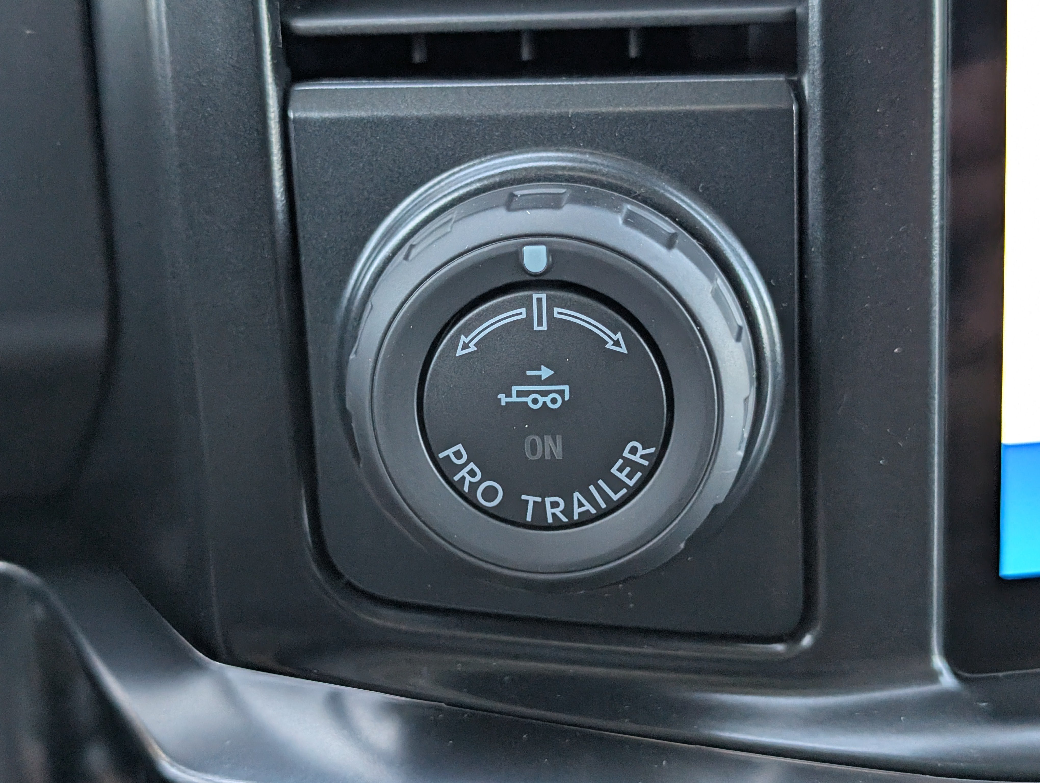 2027 Ford Super Duty F-250 SRW LARIAT