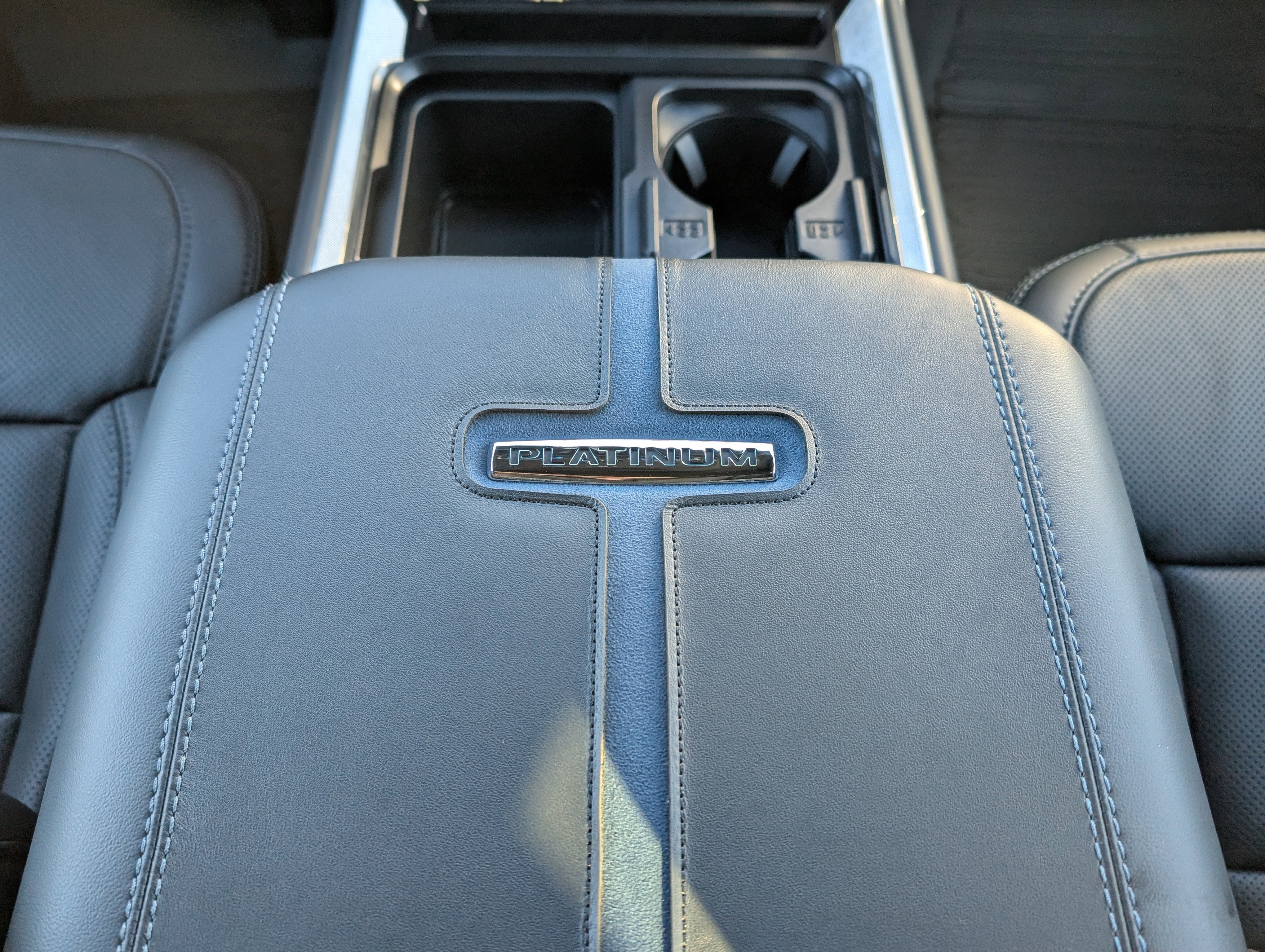 2026 Ford Super Duty F-250 SRW Platinum