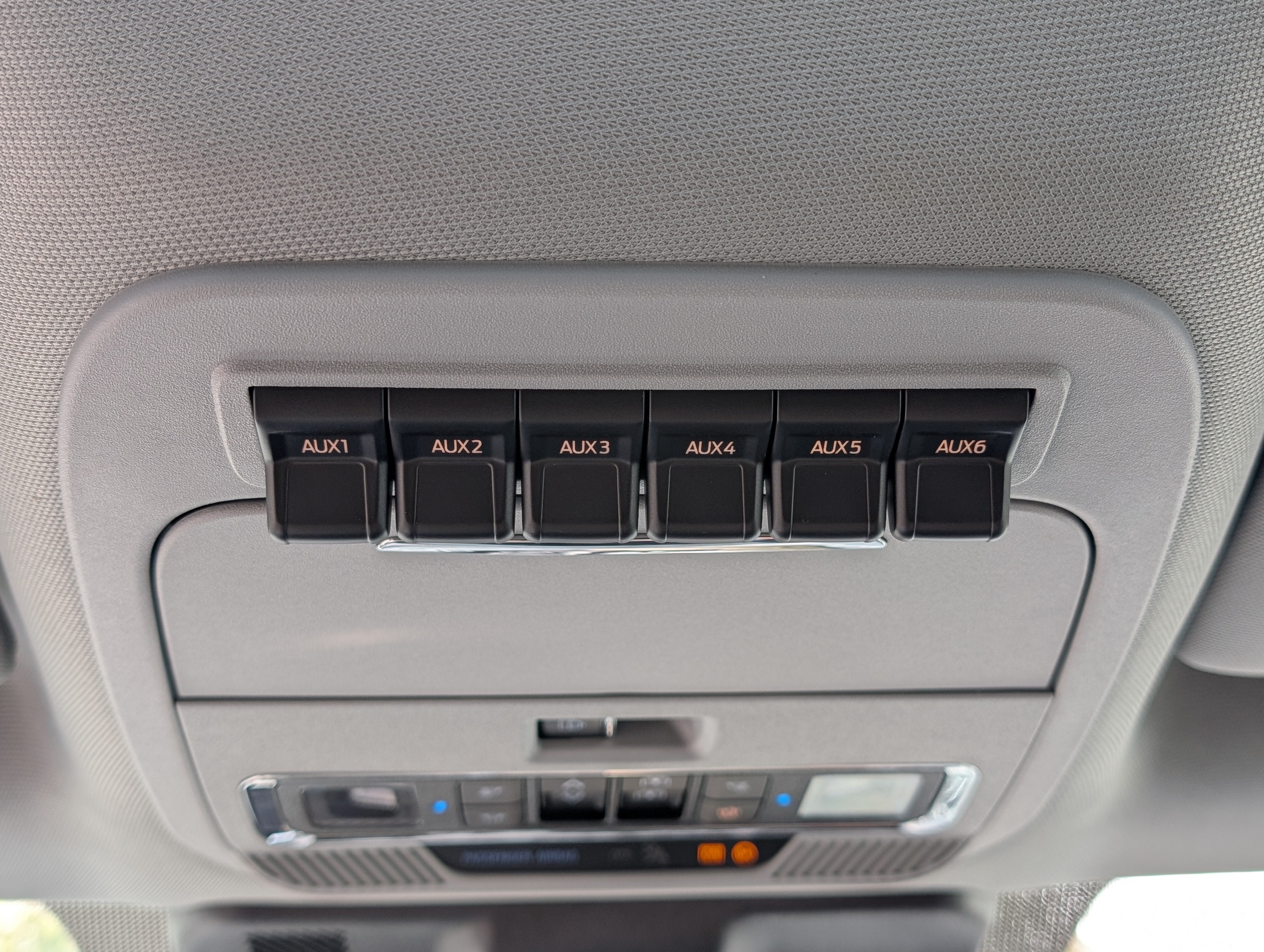 2027 Ford Super Duty F-250 SRW LARIAT