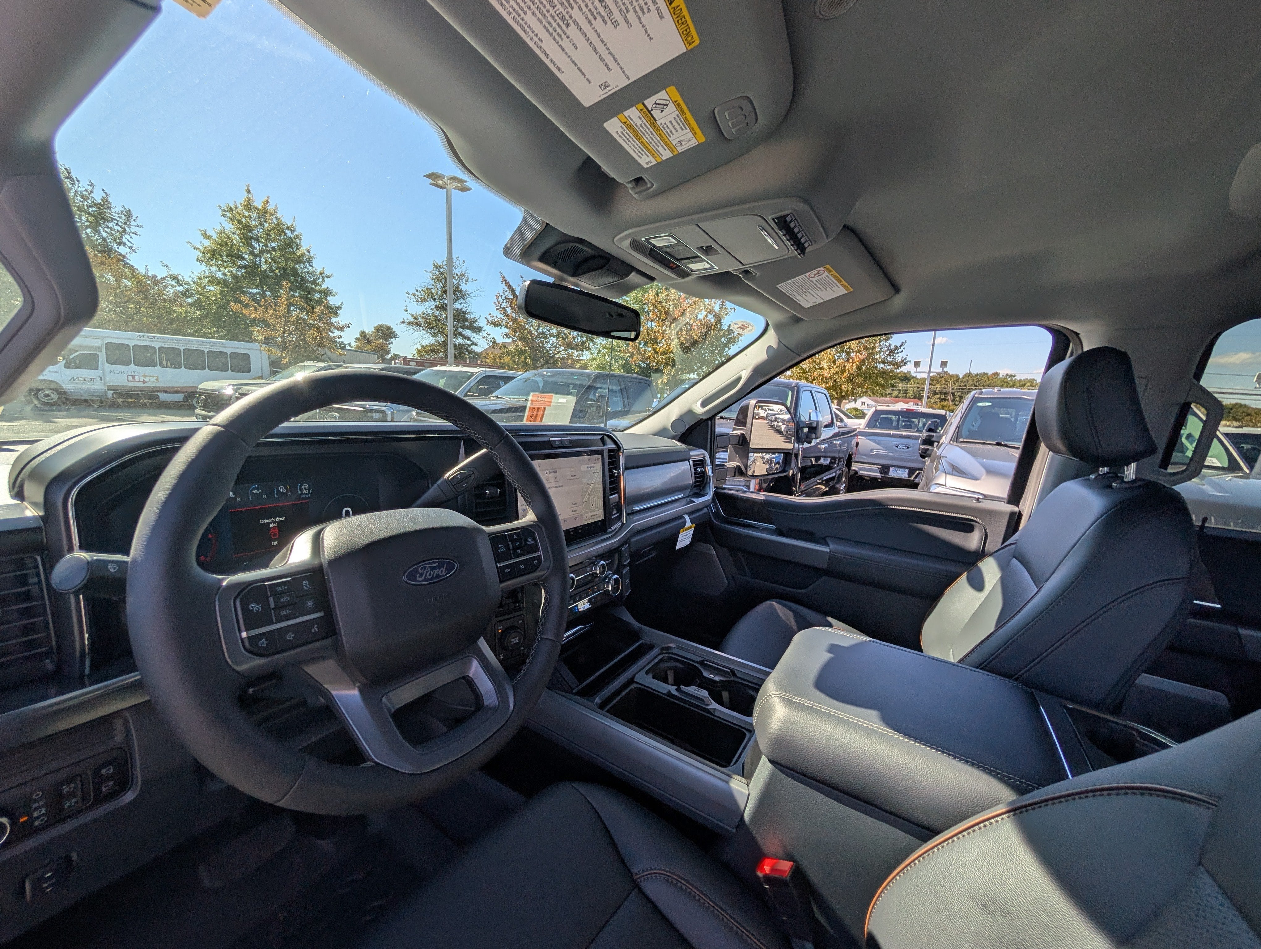 2027 Ford Super Duty F-250 SRW LARIAT