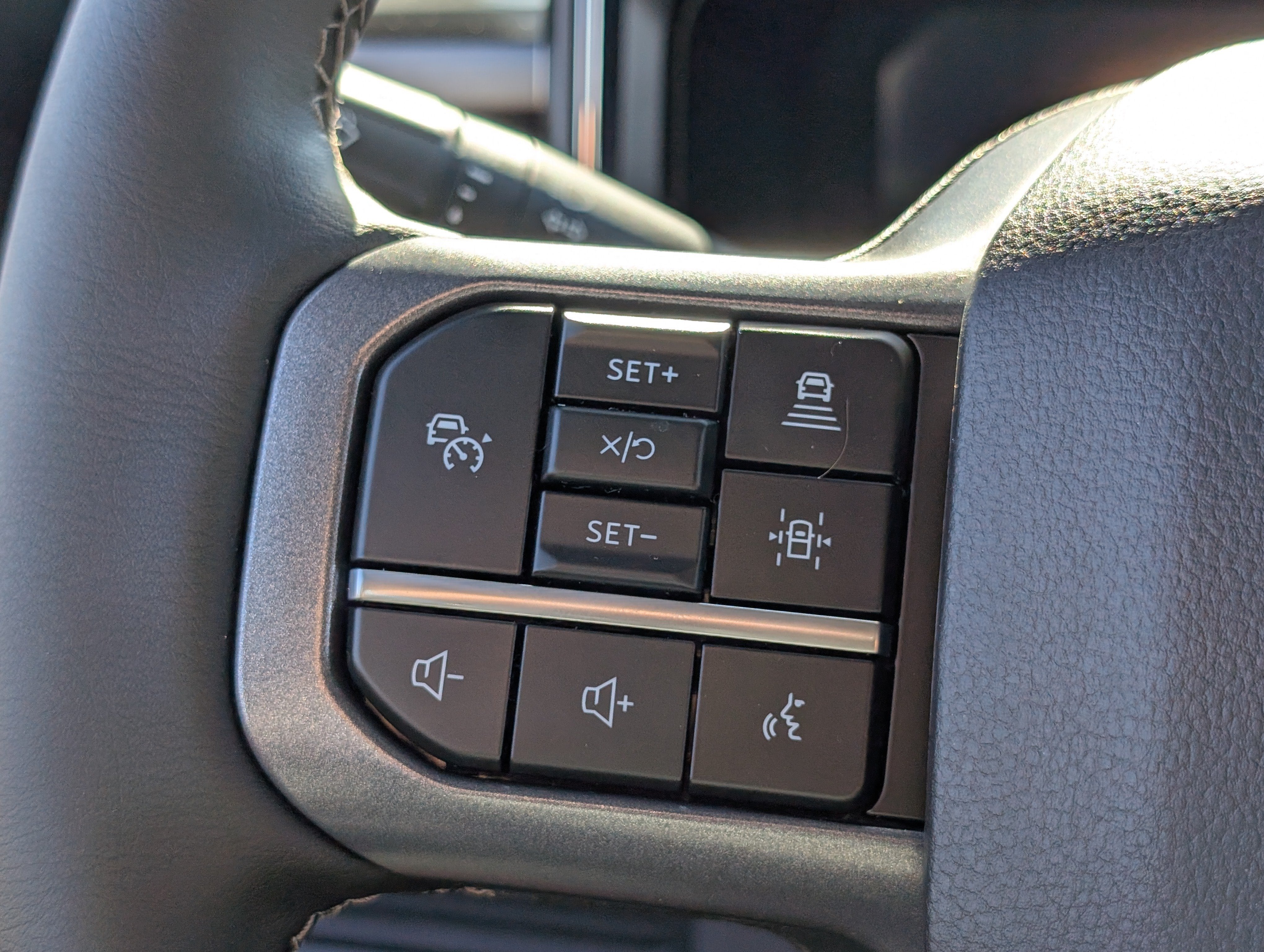 2027 Ford Super Duty F-250 SRW LARIAT