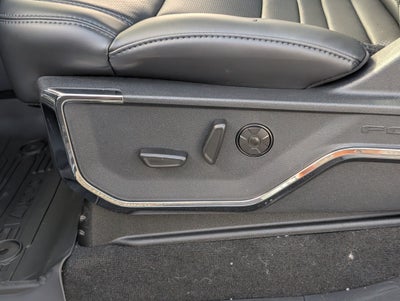 2027 Ford Super Duty F-250 SRW Platinum