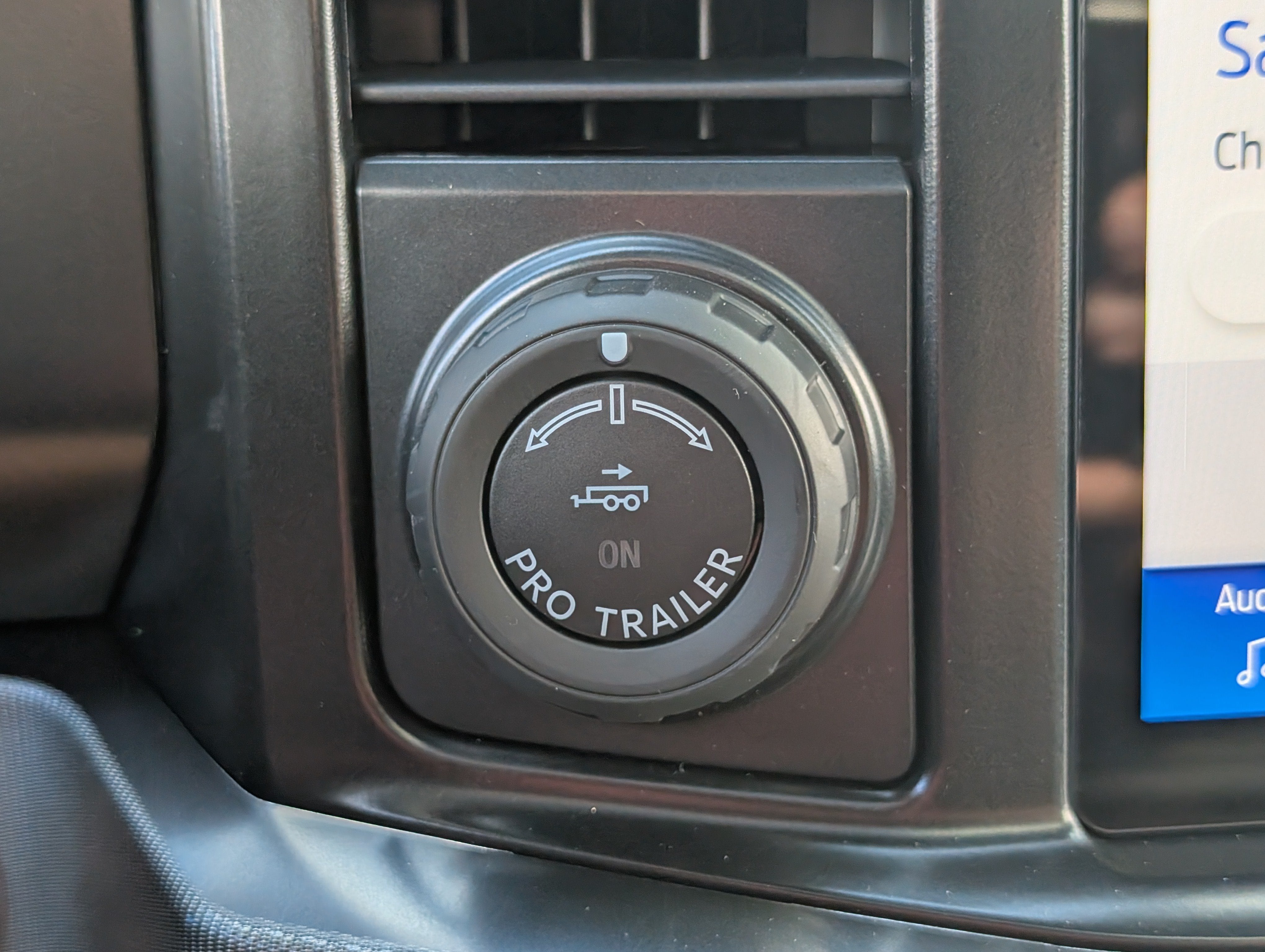 2027 Ford Super Duty F-250 SRW Platinum