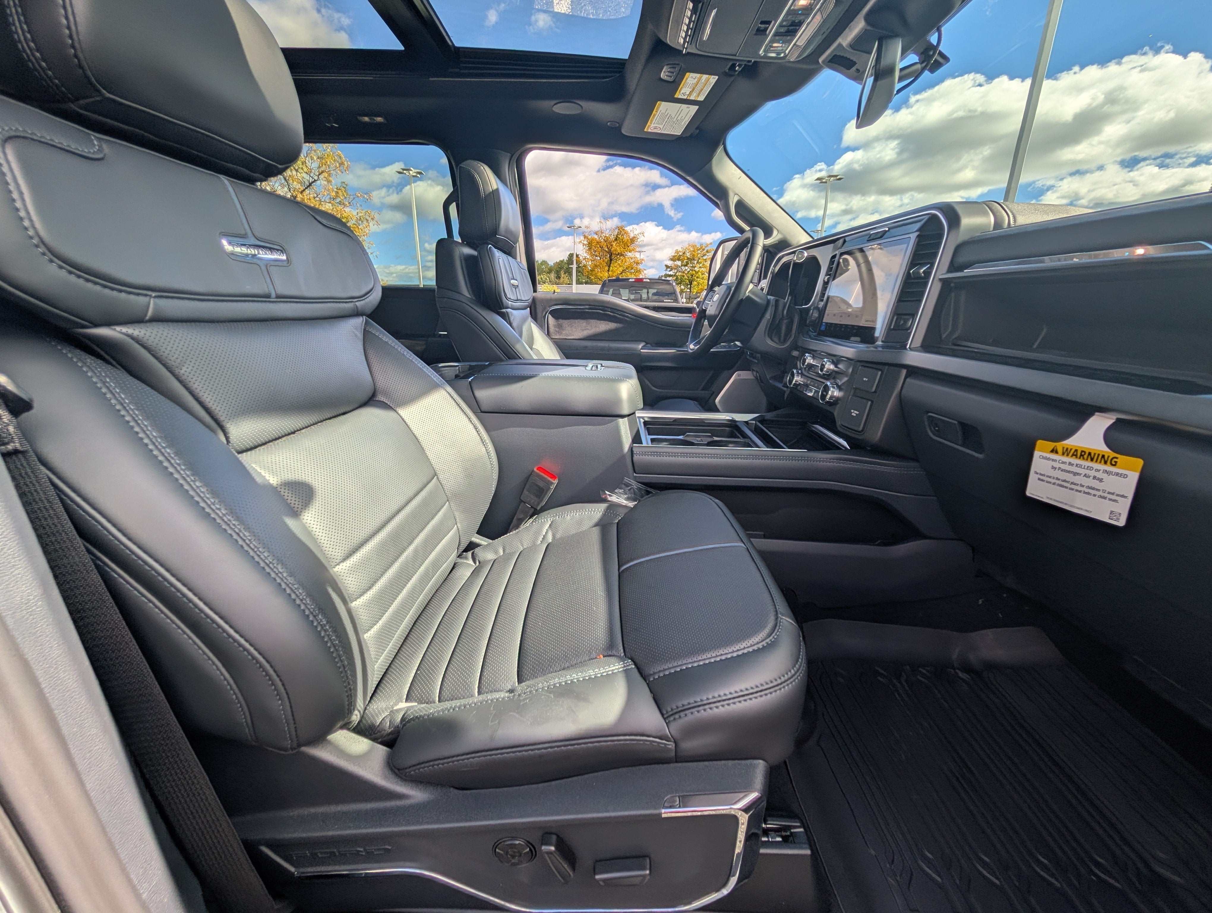 2027 Ford Super Duty F-250 SRW Platinum