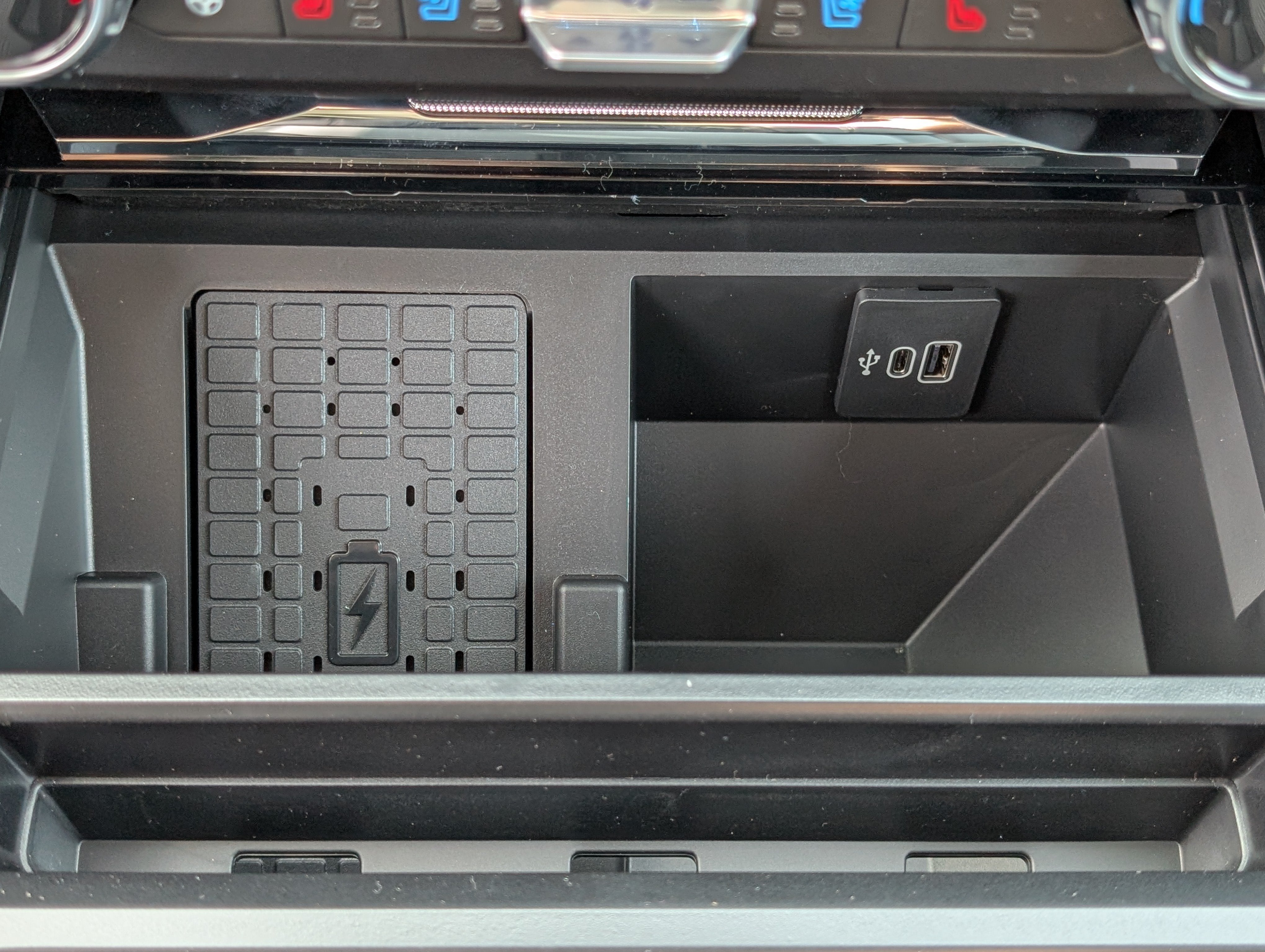 2027 Ford Super Duty F-250 SRW LARIAT