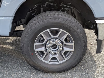 2027 Ford Super Duty F-250 SRW LARIAT
