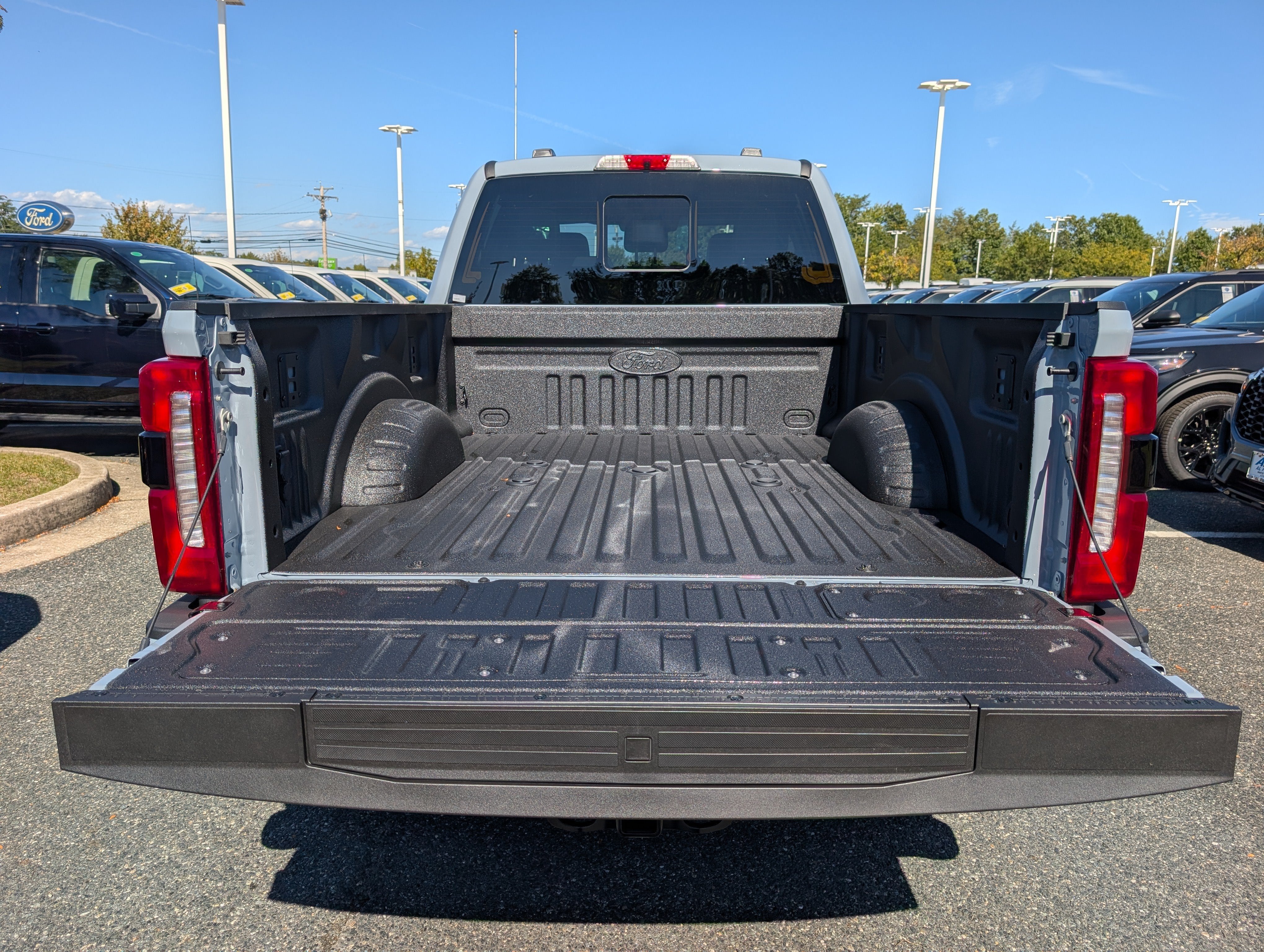 2027 Ford Super Duty F-250 SRW LARIAT