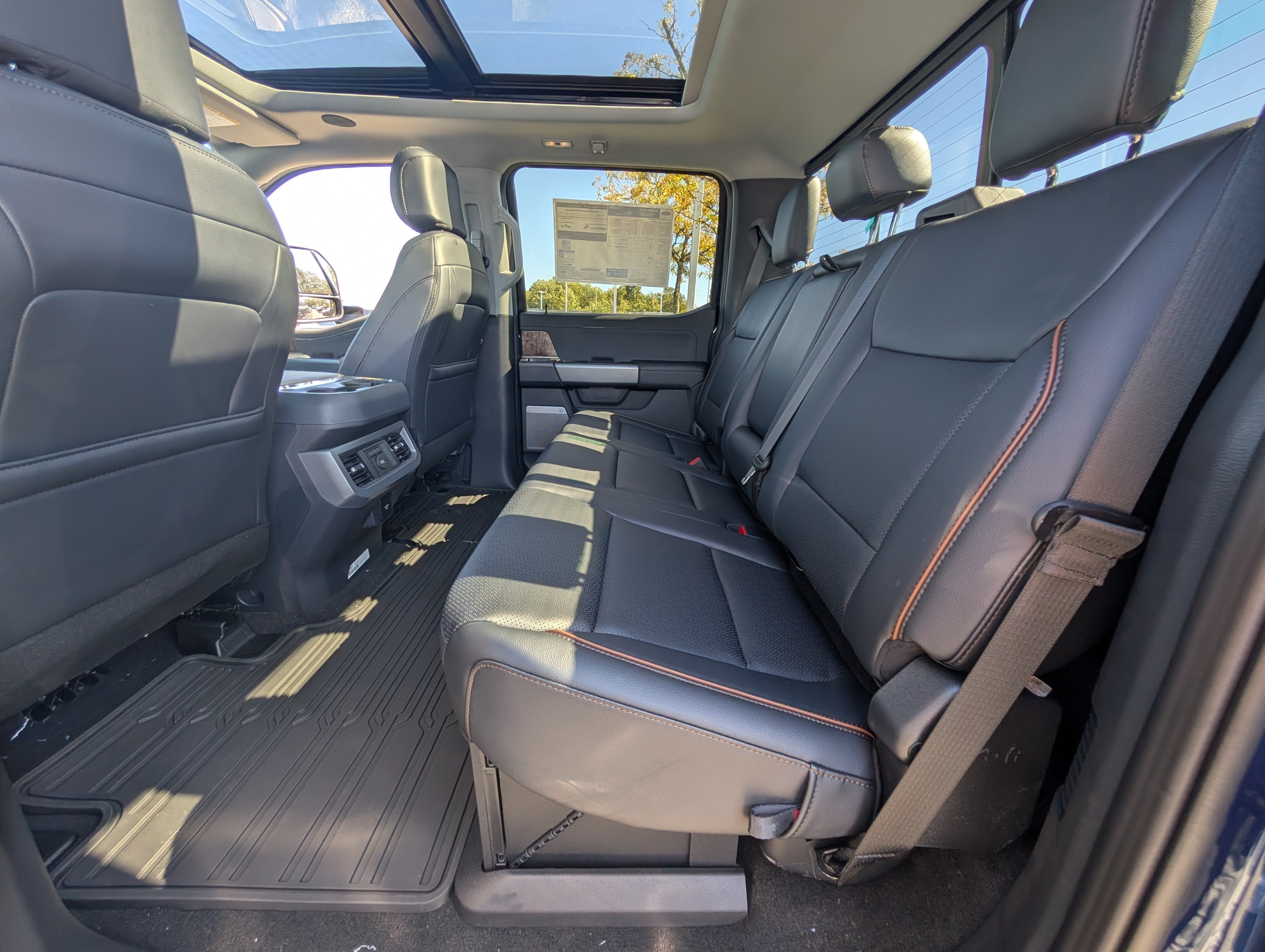 2027 Ford Super Duty F-250 SRW LARIAT