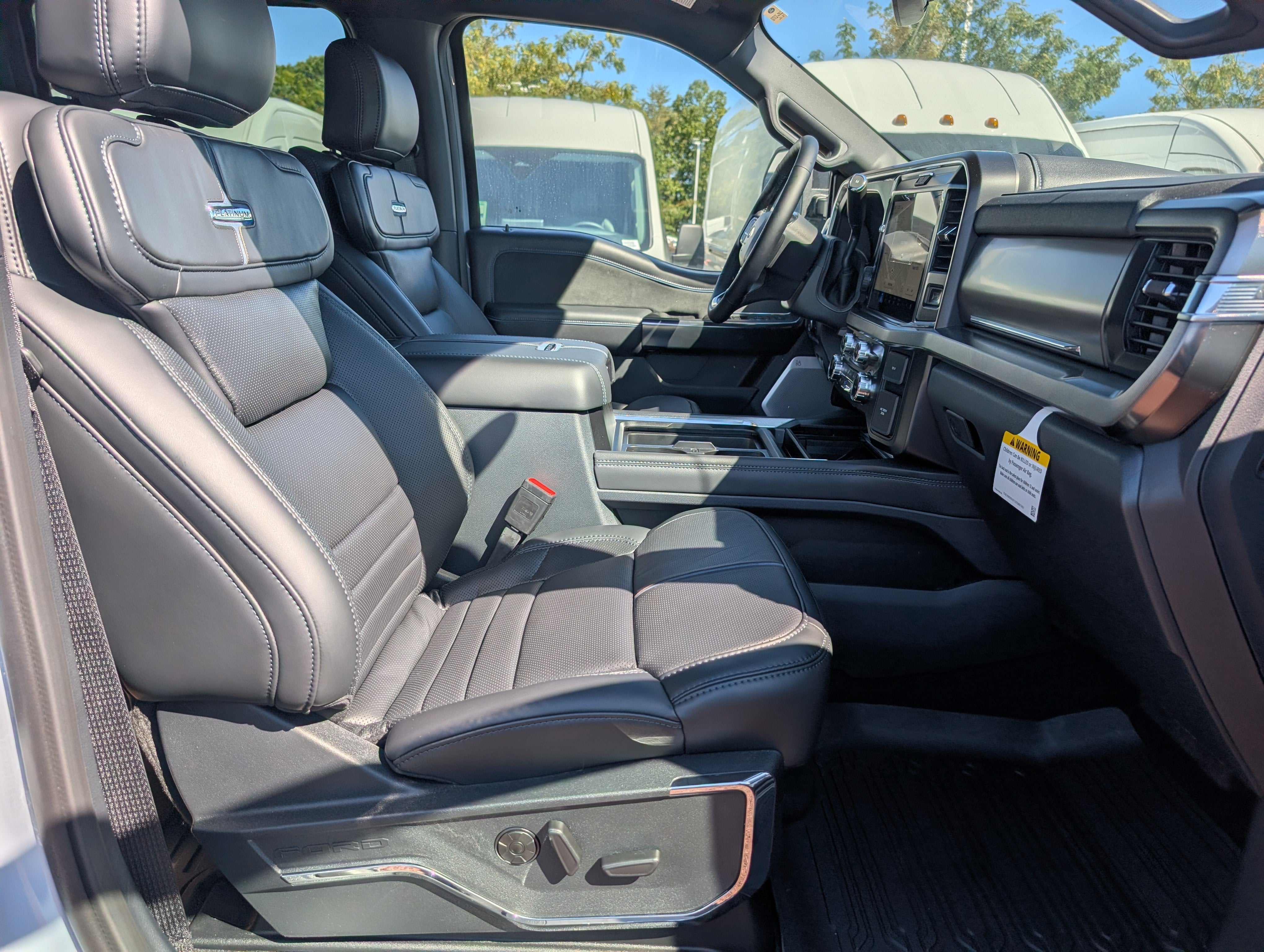 2027 Ford Super Duty F-250 SRW Platinum
