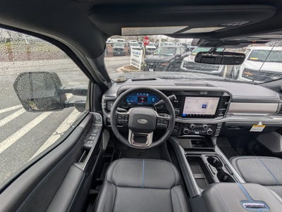 2026 Ford Super Duty F-250 SRW Platinum