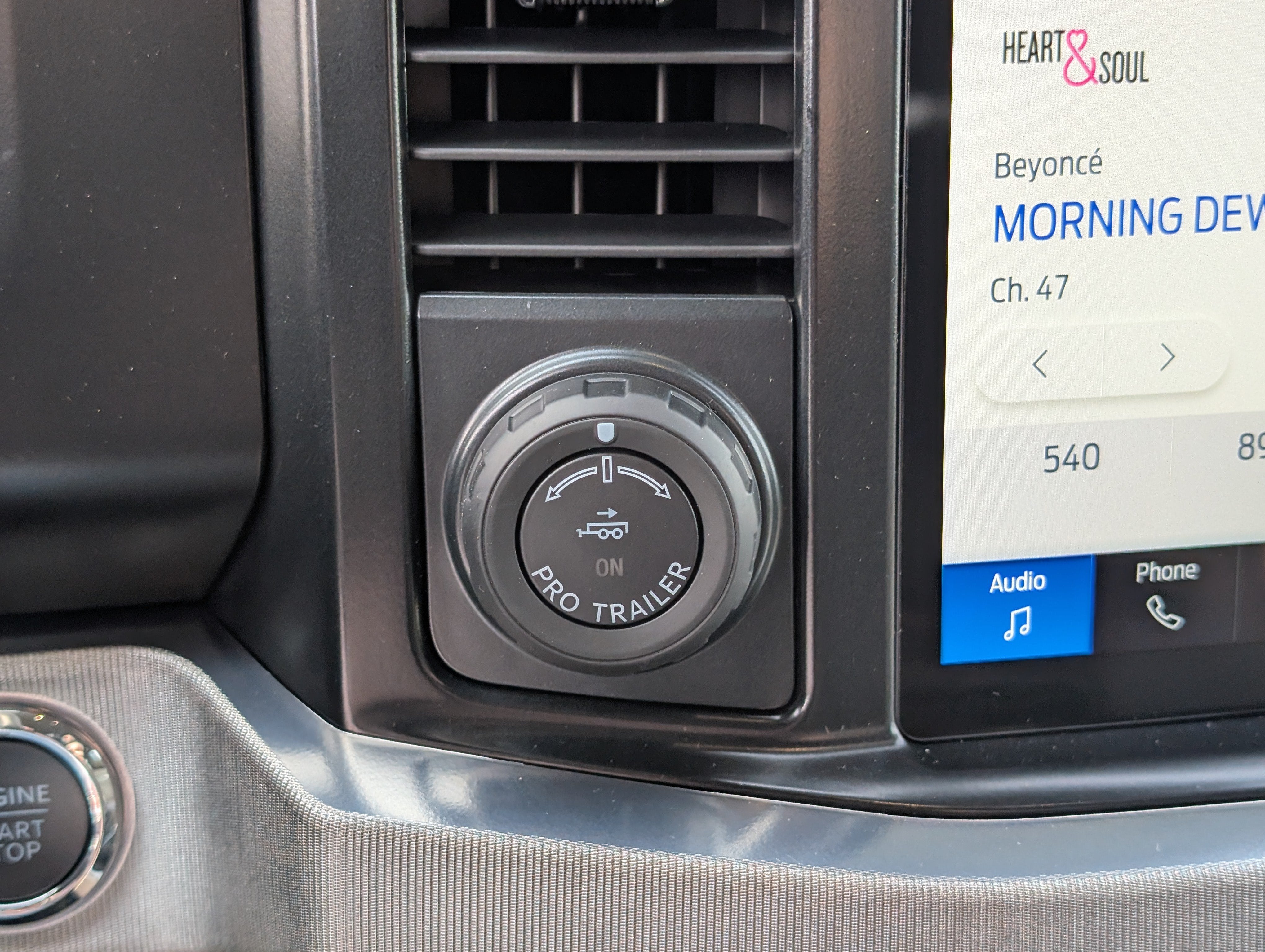 2027 Ford Super Duty F-250 SRW Platinum