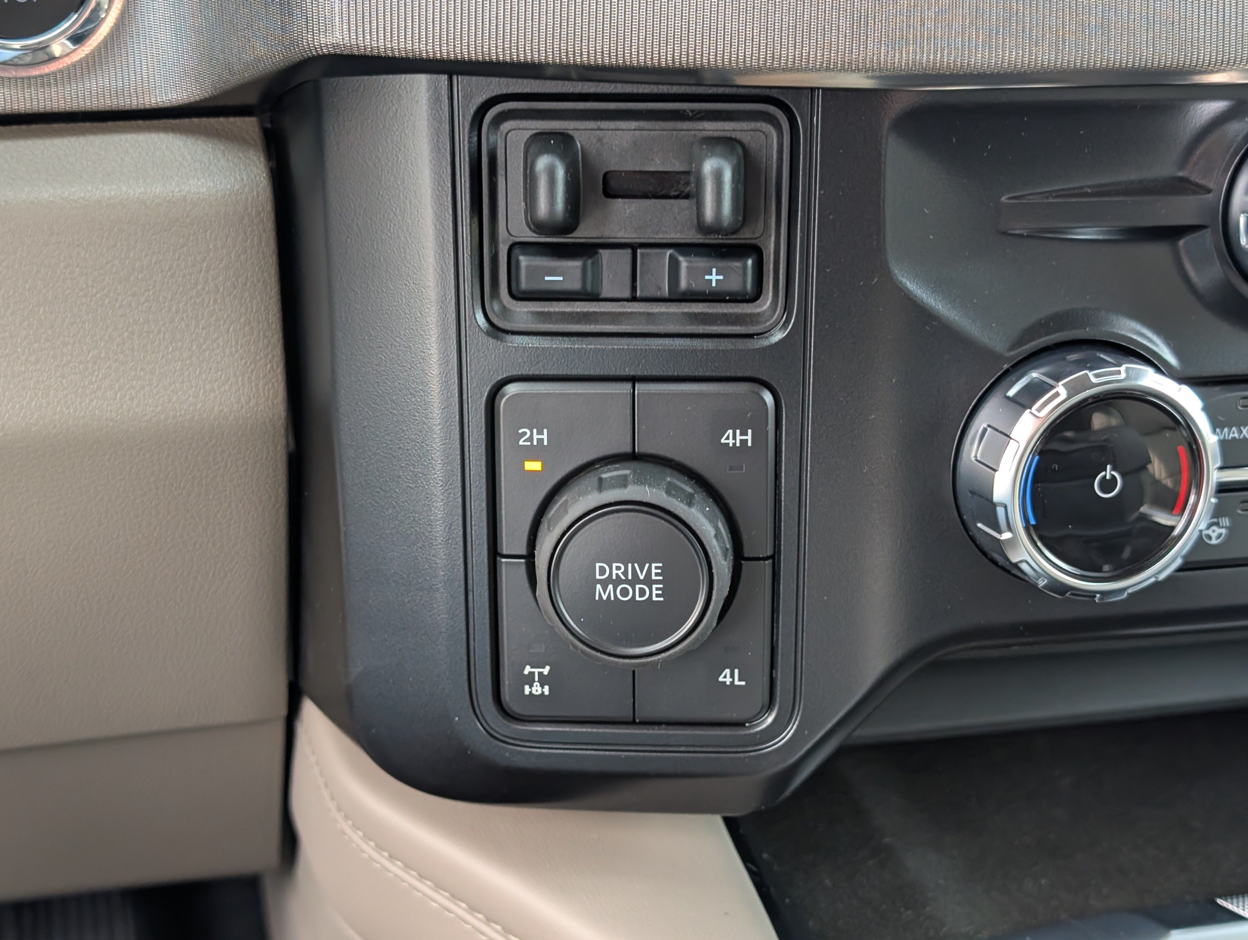 2027 Ford Super Duty F-250 SRW Platinum