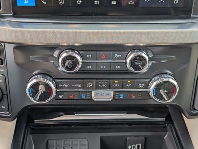 2027 Ford Super Duty F-250 SRW Platinum