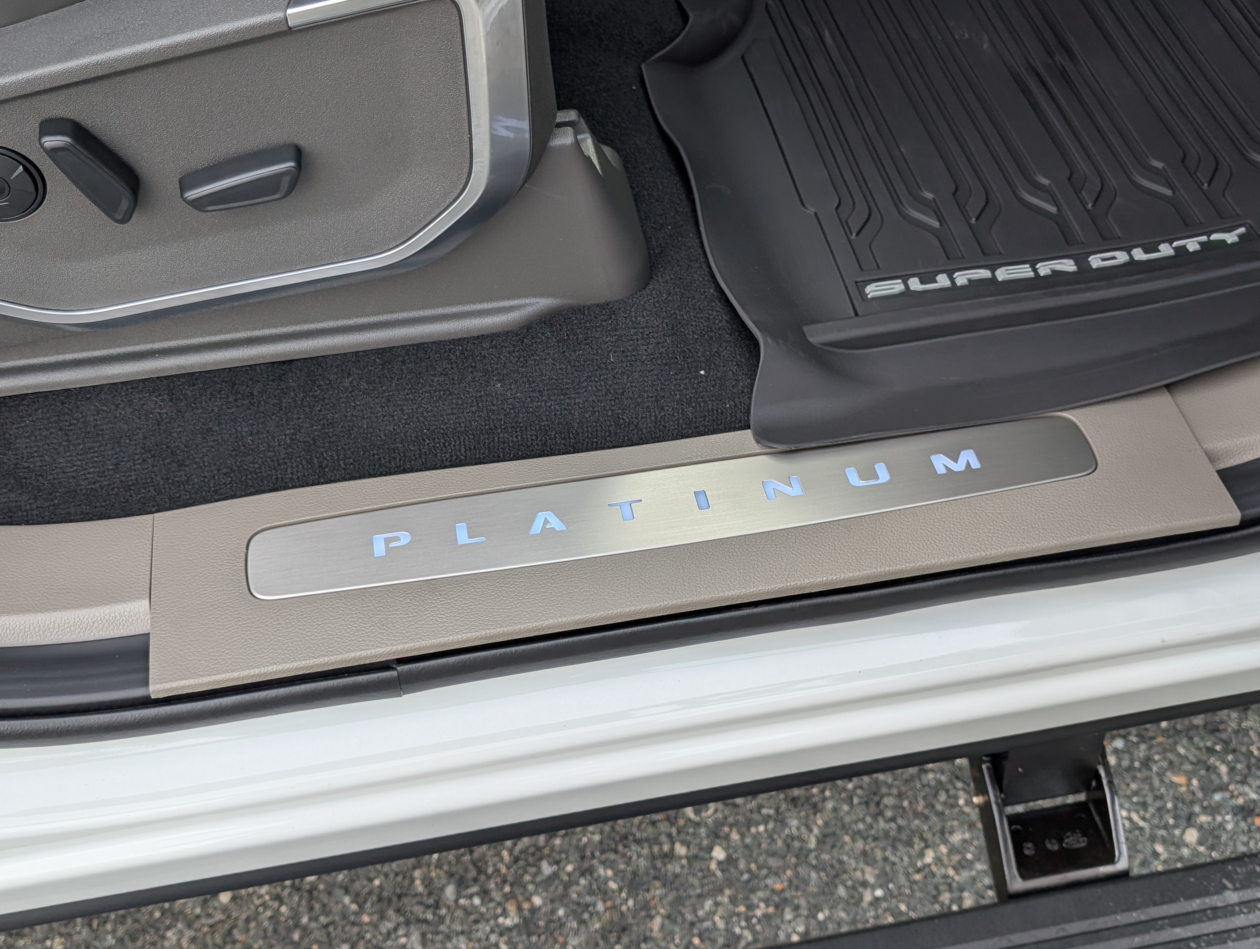 2027 Ford Super Duty F-250 SRW Platinum