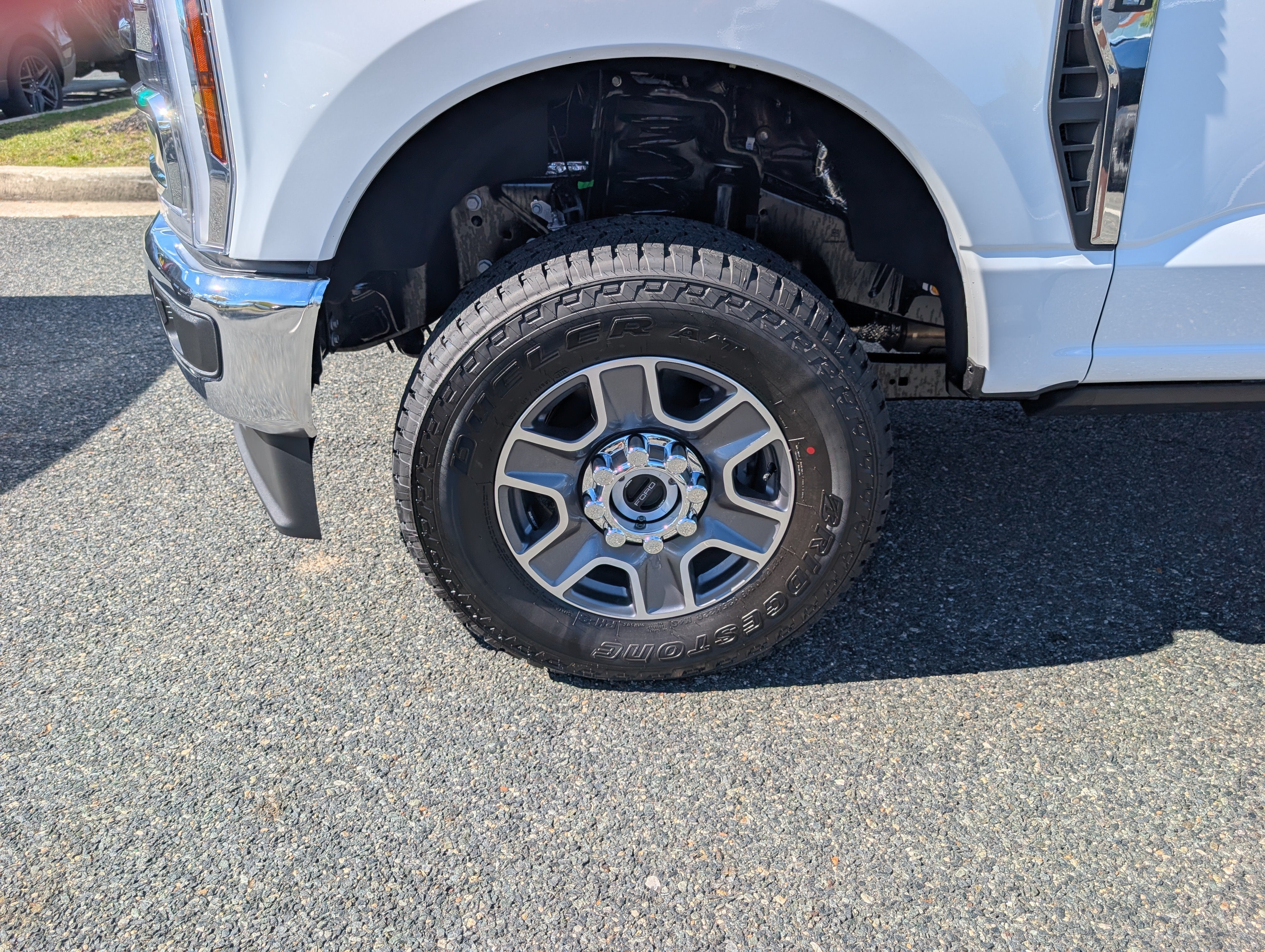 2027 Ford Super Duty F-250 SRW LARIAT