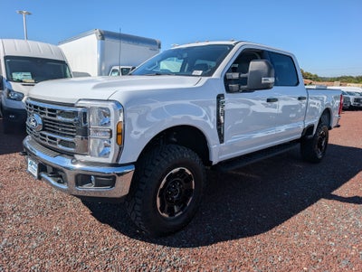 2027 Ford Super Duty F-250 SRW XLT