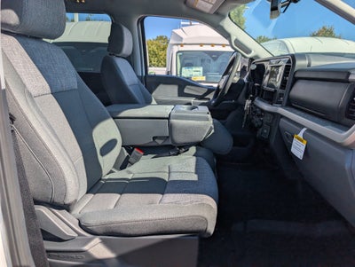 2027 Ford Super Duty F-250 SRW XLT