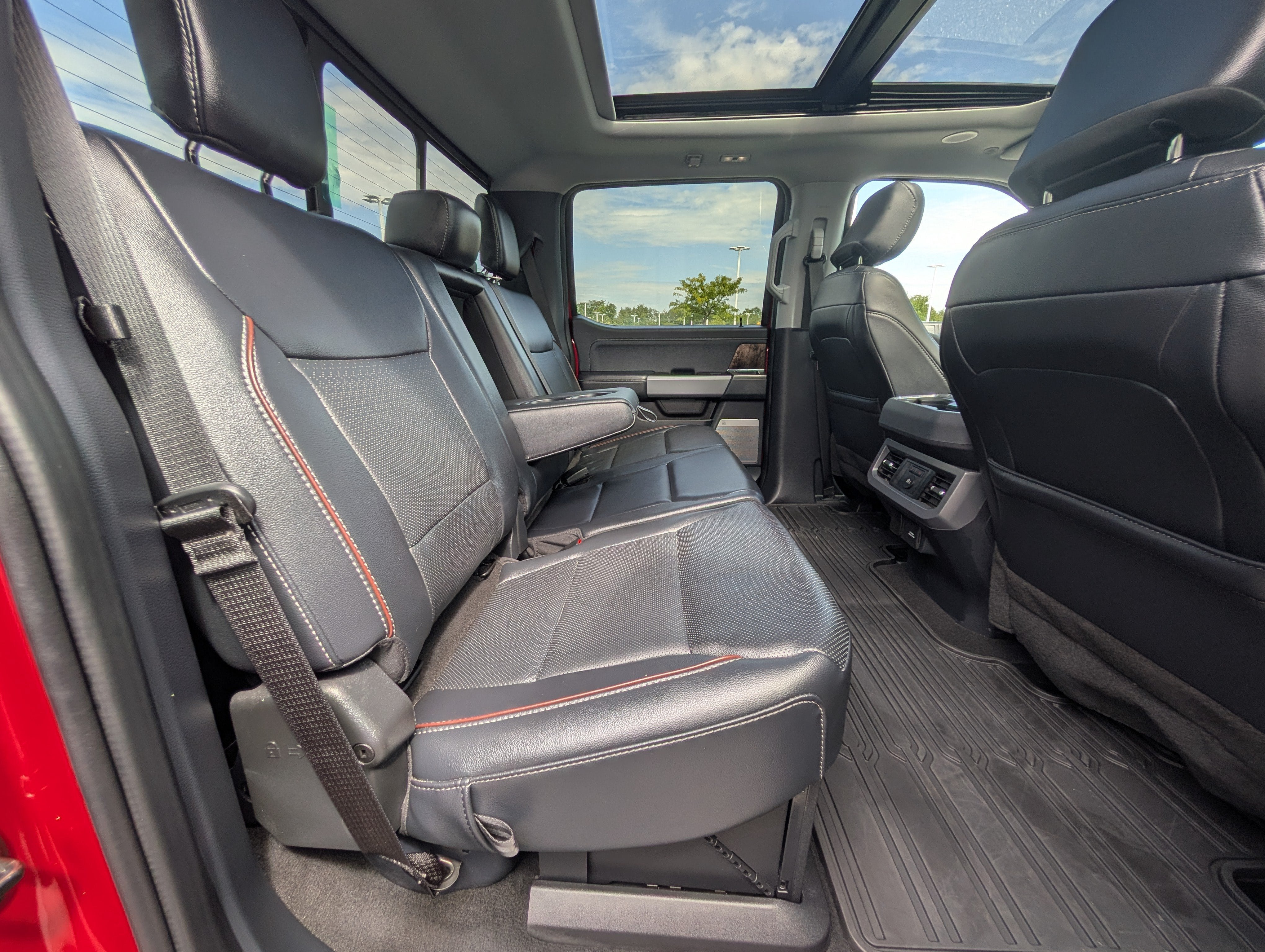 2024 Ford Super Duty F-250 SRW LARIAT