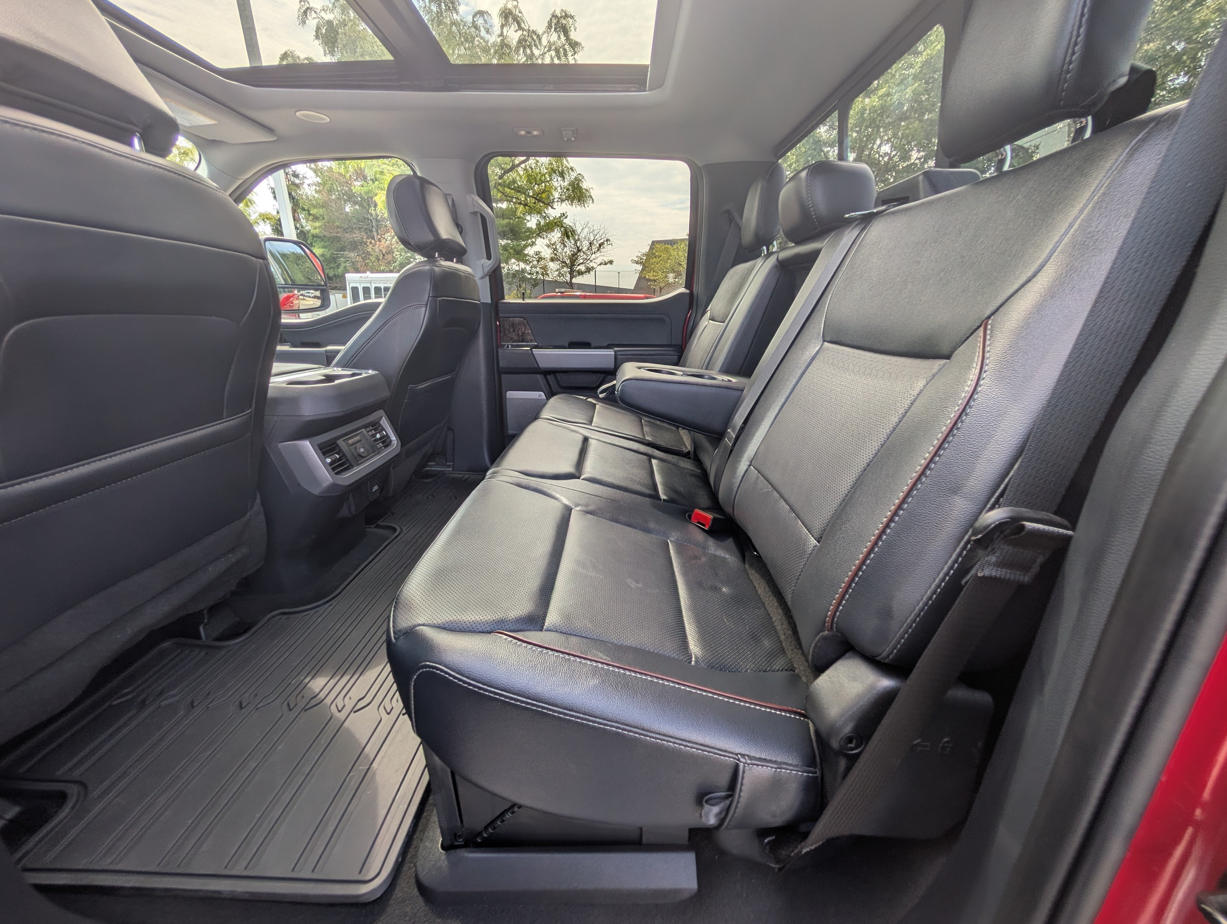 2024 Ford Super Duty F-250 SRW LARIAT