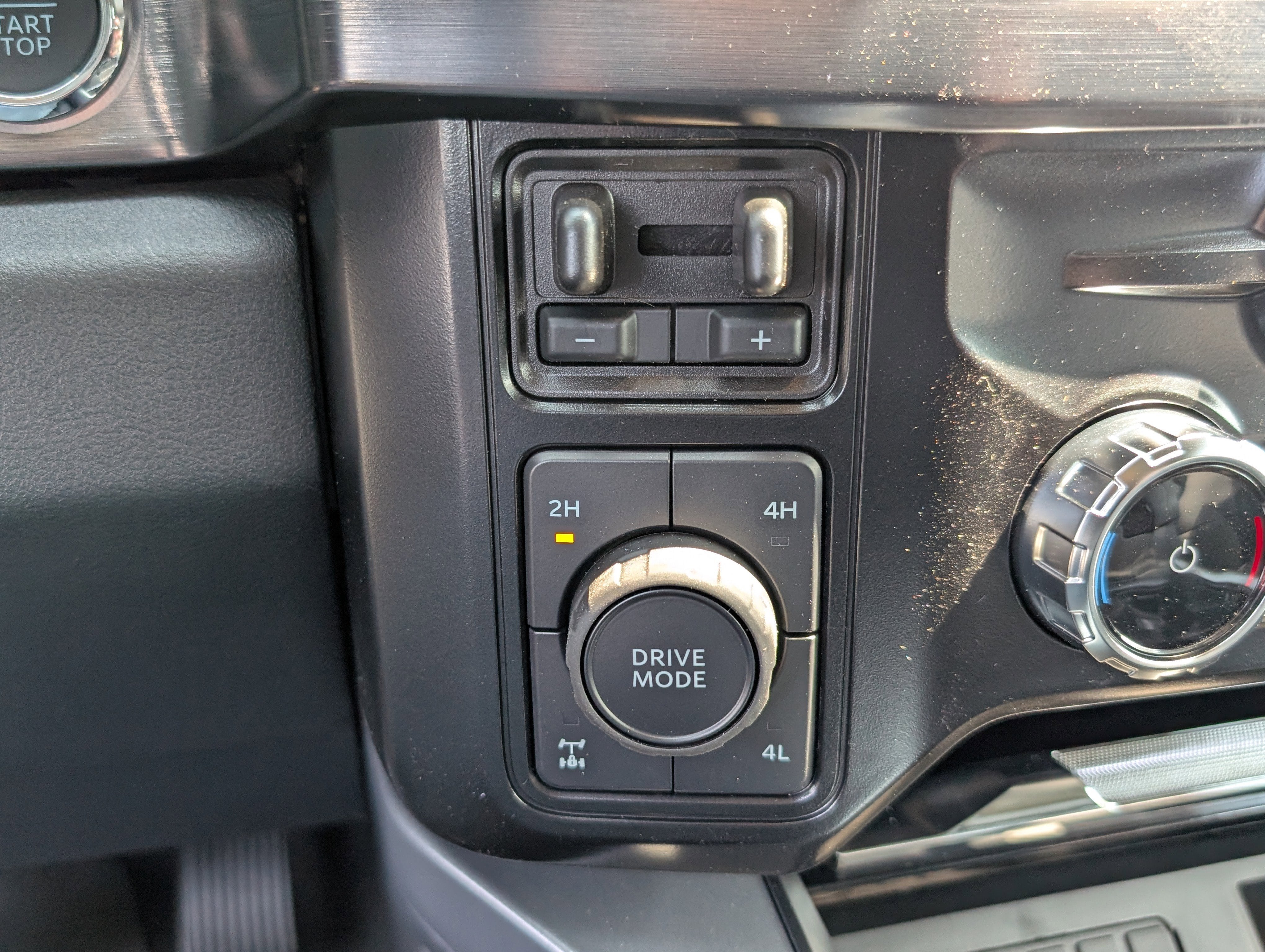 2025 Ford Super Duty F-250 SRW LARIAT