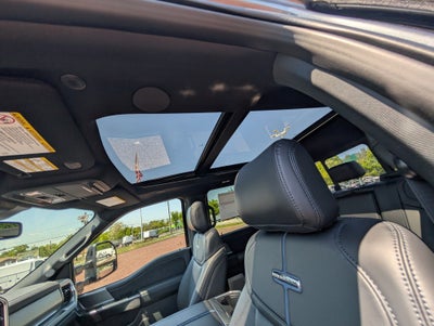 2026 Ford Super Duty F-350 SRW Platinum