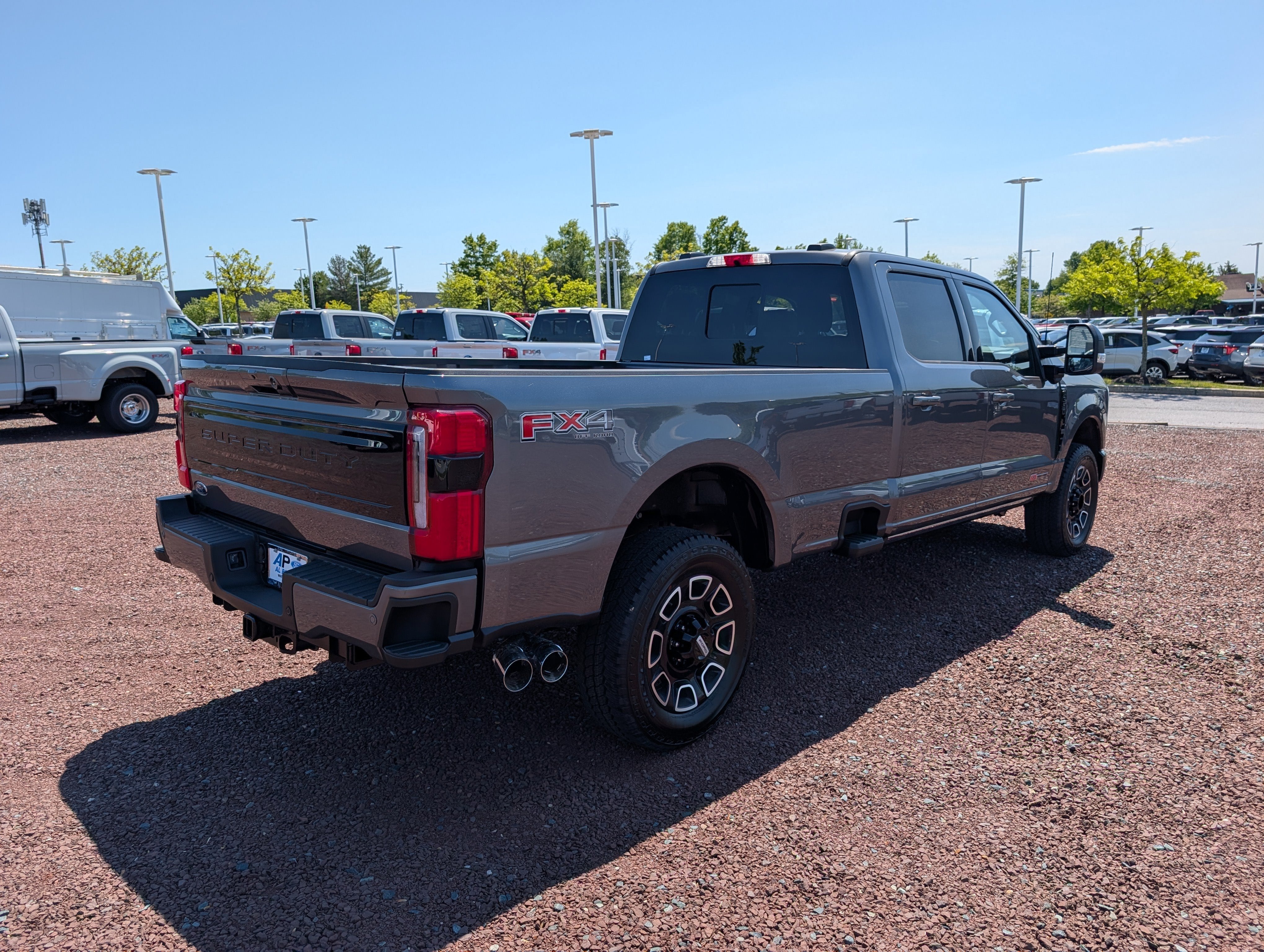 2026 Ford Super Duty F-350 SRW Platinum
