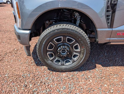 2026 Ford Super Duty F-350 SRW Platinum