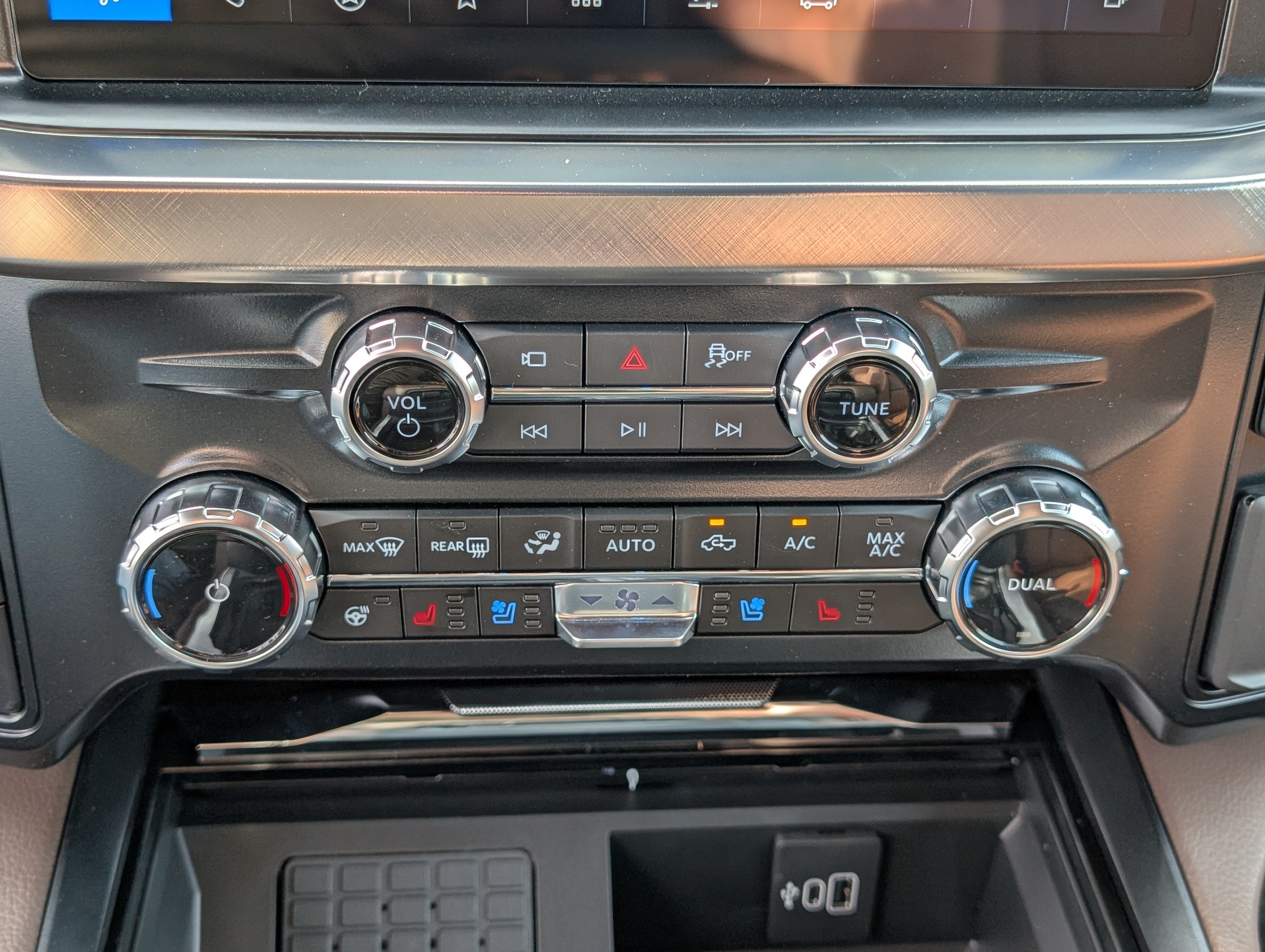 2027 Ford Super Duty F-350 SRW King Ranch