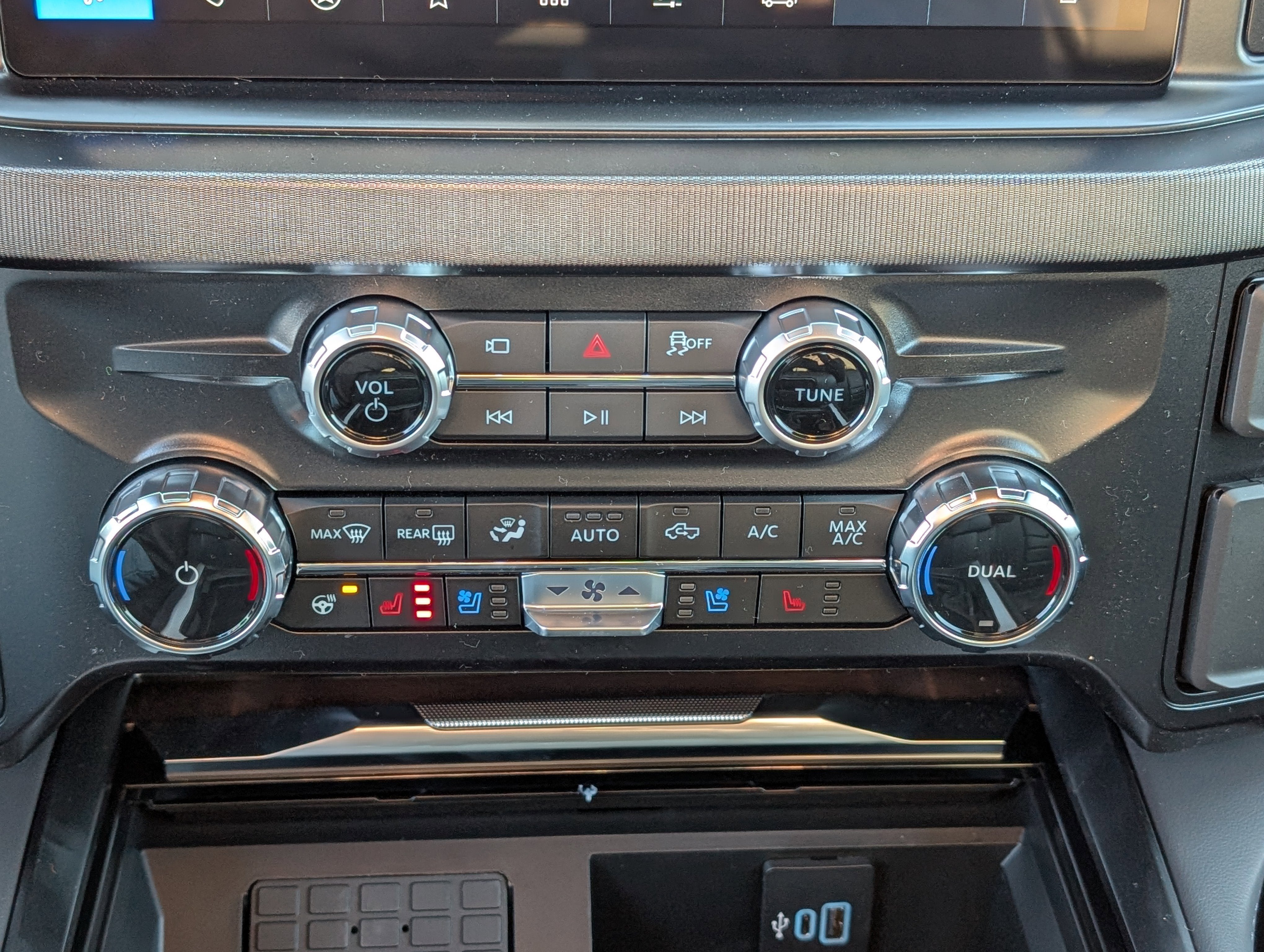 2026 Ford Super Duty F-350 SRW Platinum