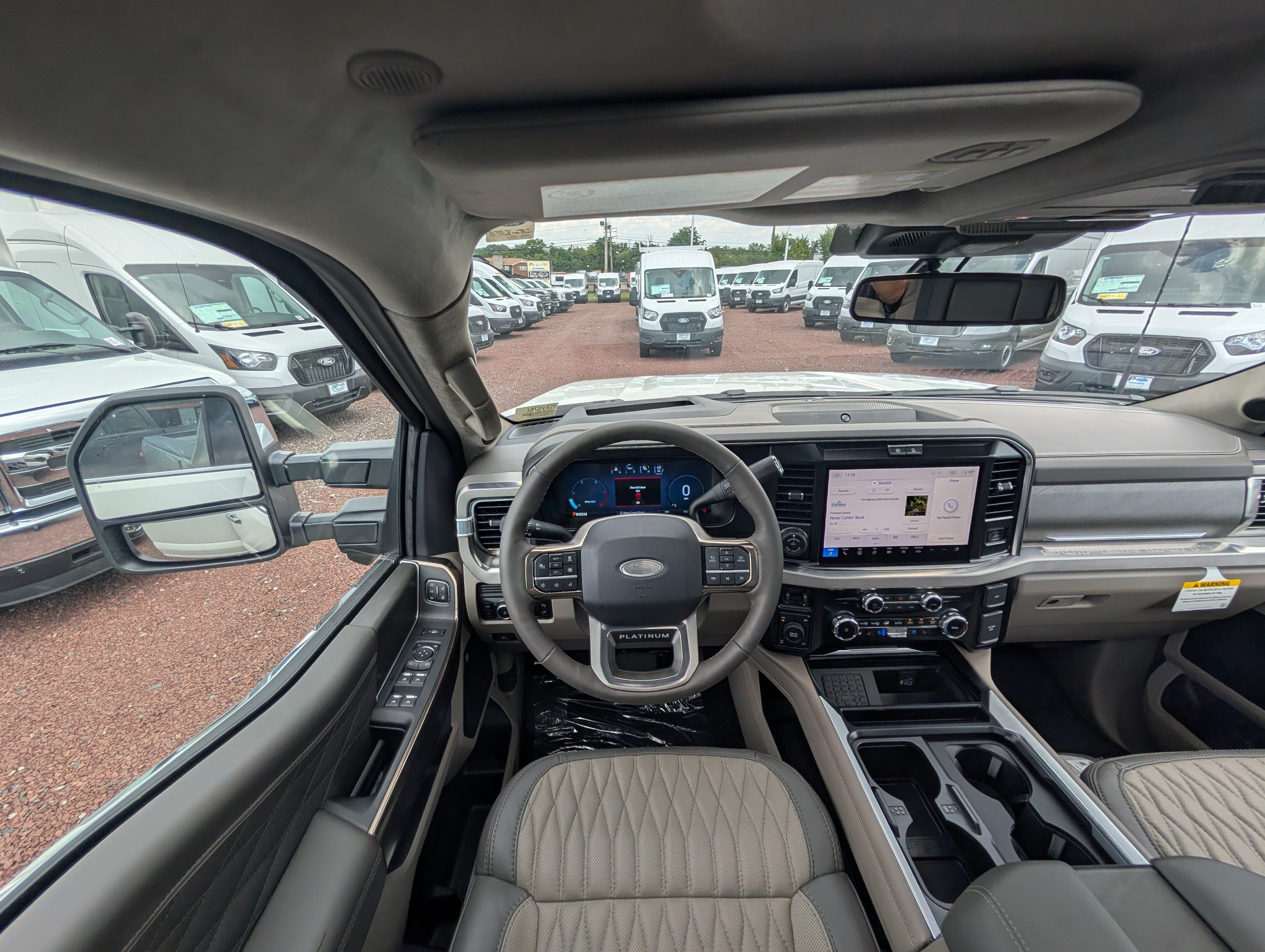 2026 Ford Super Duty F-350 SRW LARIAT