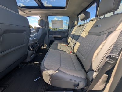 2027 Ford Super Duty F-350 SRW Platinum