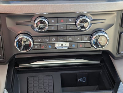 2027 Ford Super Duty F-350 SRW Platinum
