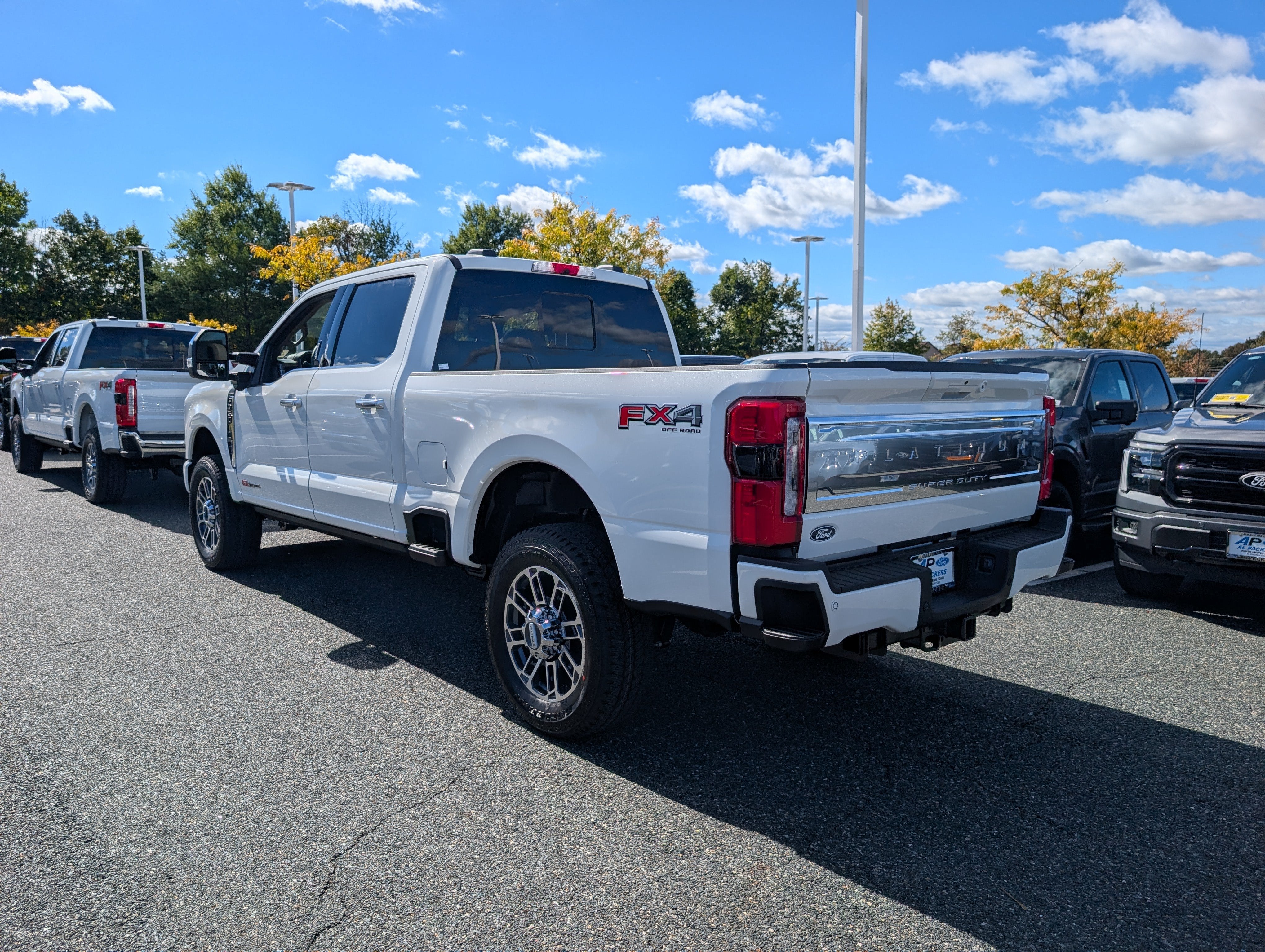 2027 Ford Super Duty F-350 SRW Platinum