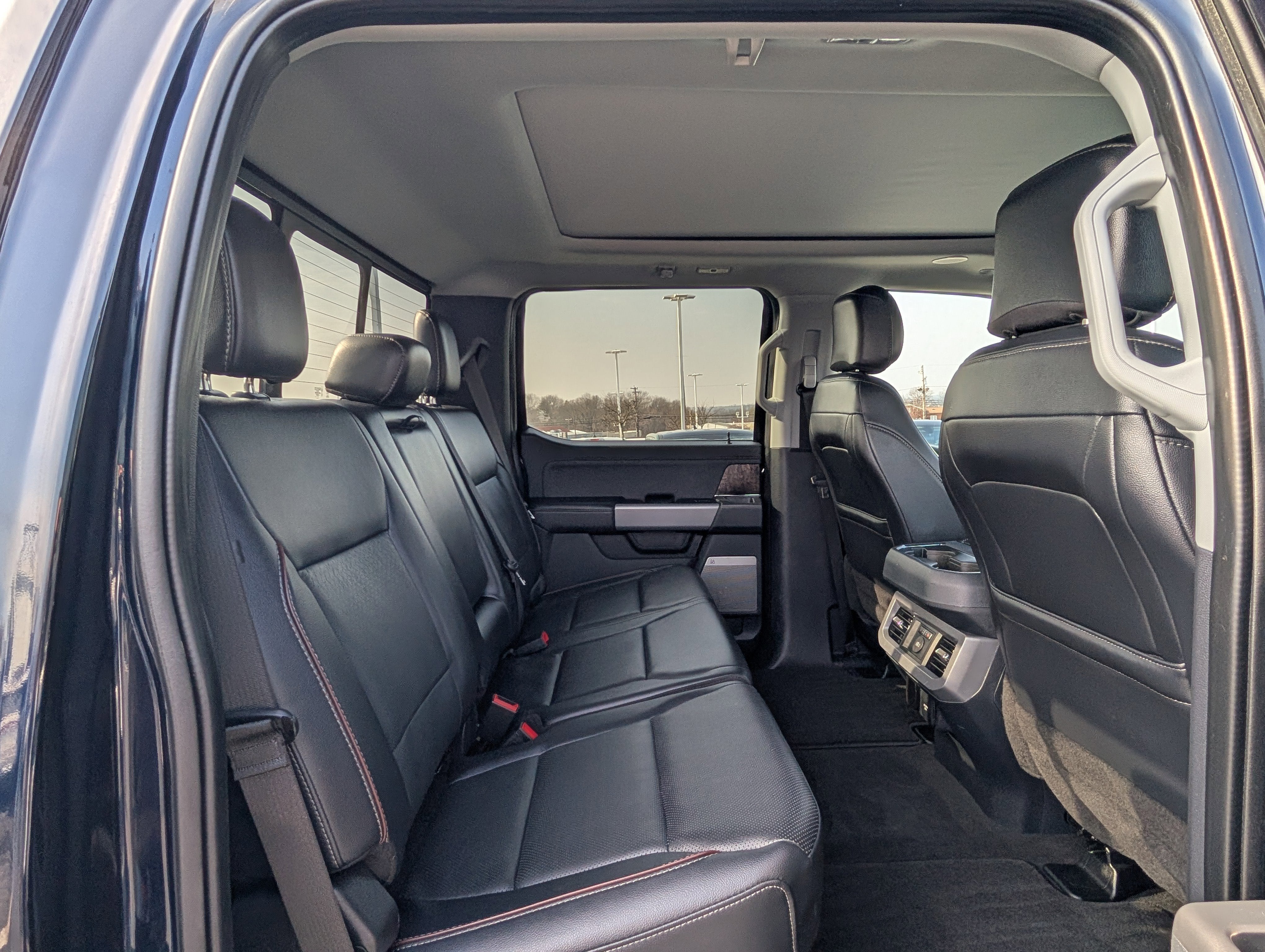 2024 Ford Super Duty F-350 SRW LARIAT