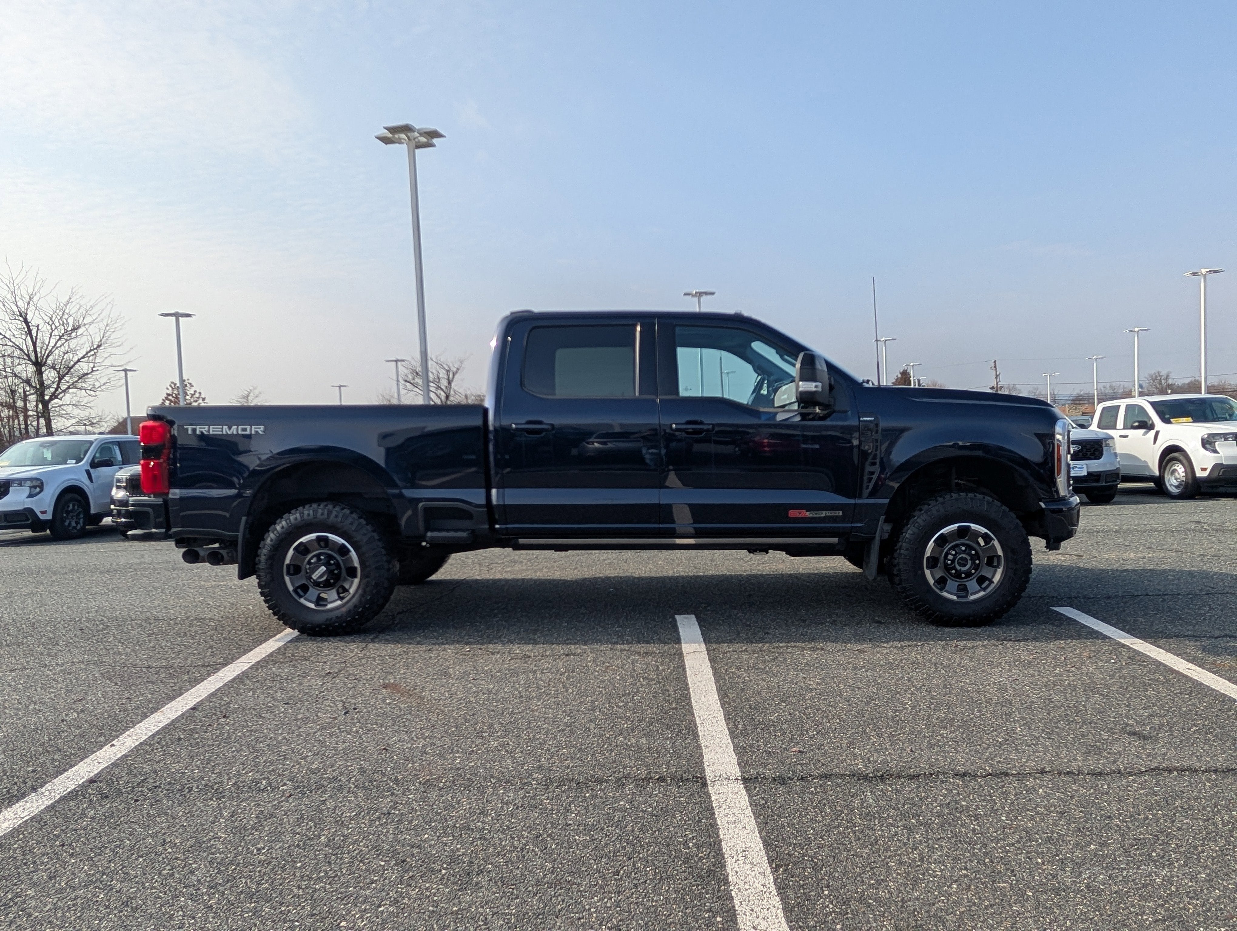 2024 Ford Super Duty F-350 SRW LARIAT