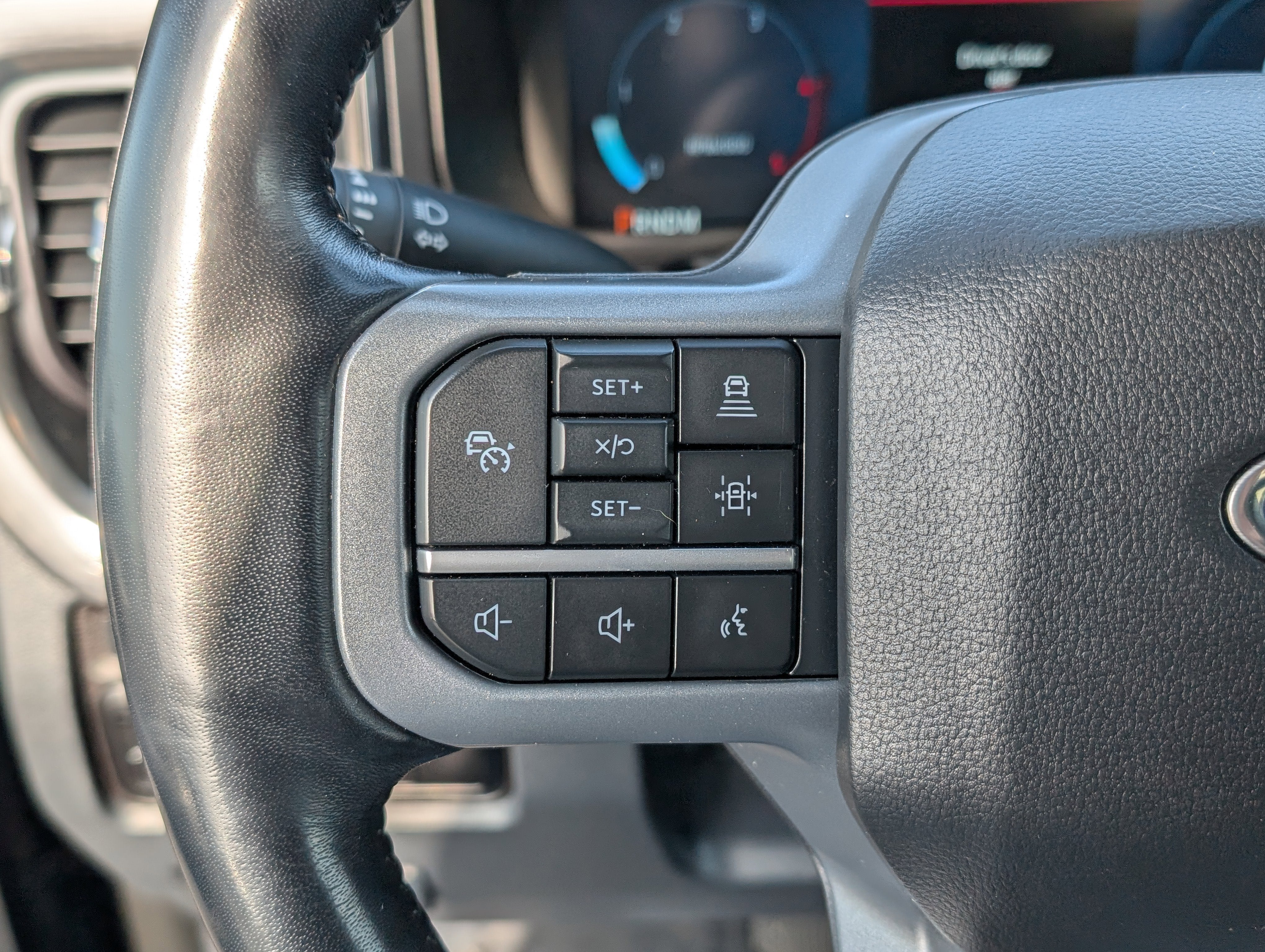 2024 Ford Super Duty F-350 SRW LARIAT