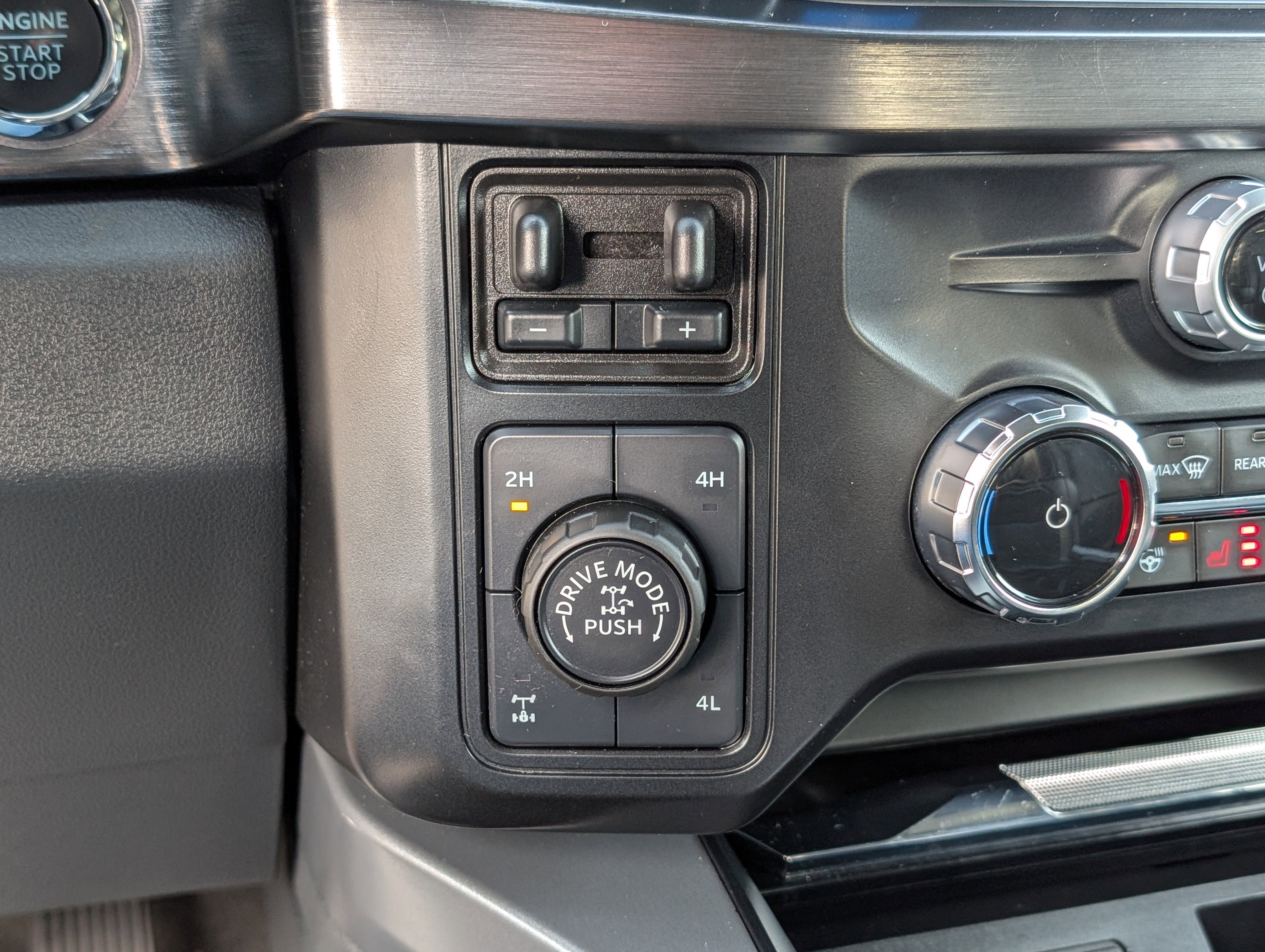 2024 Ford Super Duty F-350 SRW LARIAT