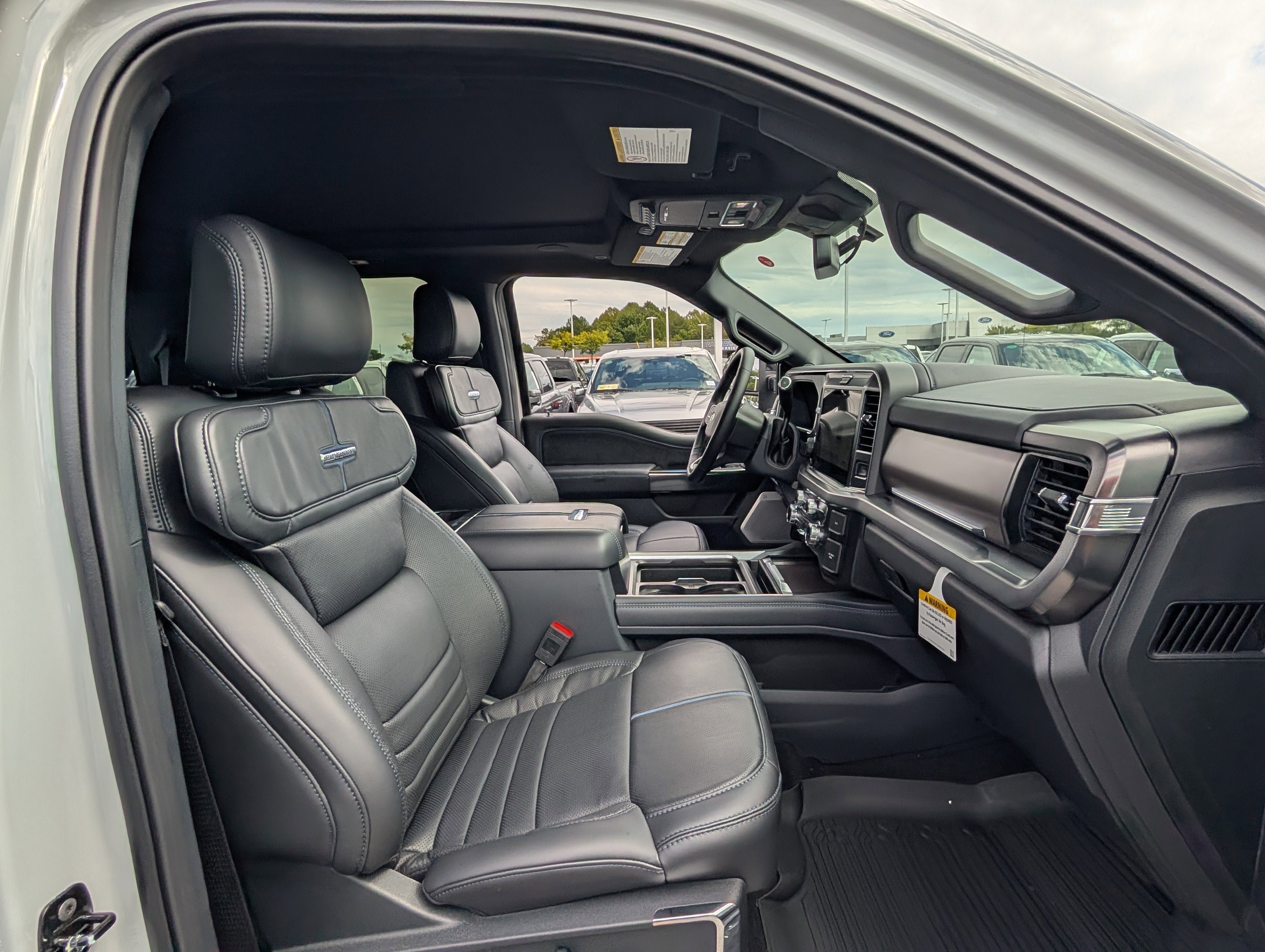 2026 Ford Super Duty F-350 SRW Platinum