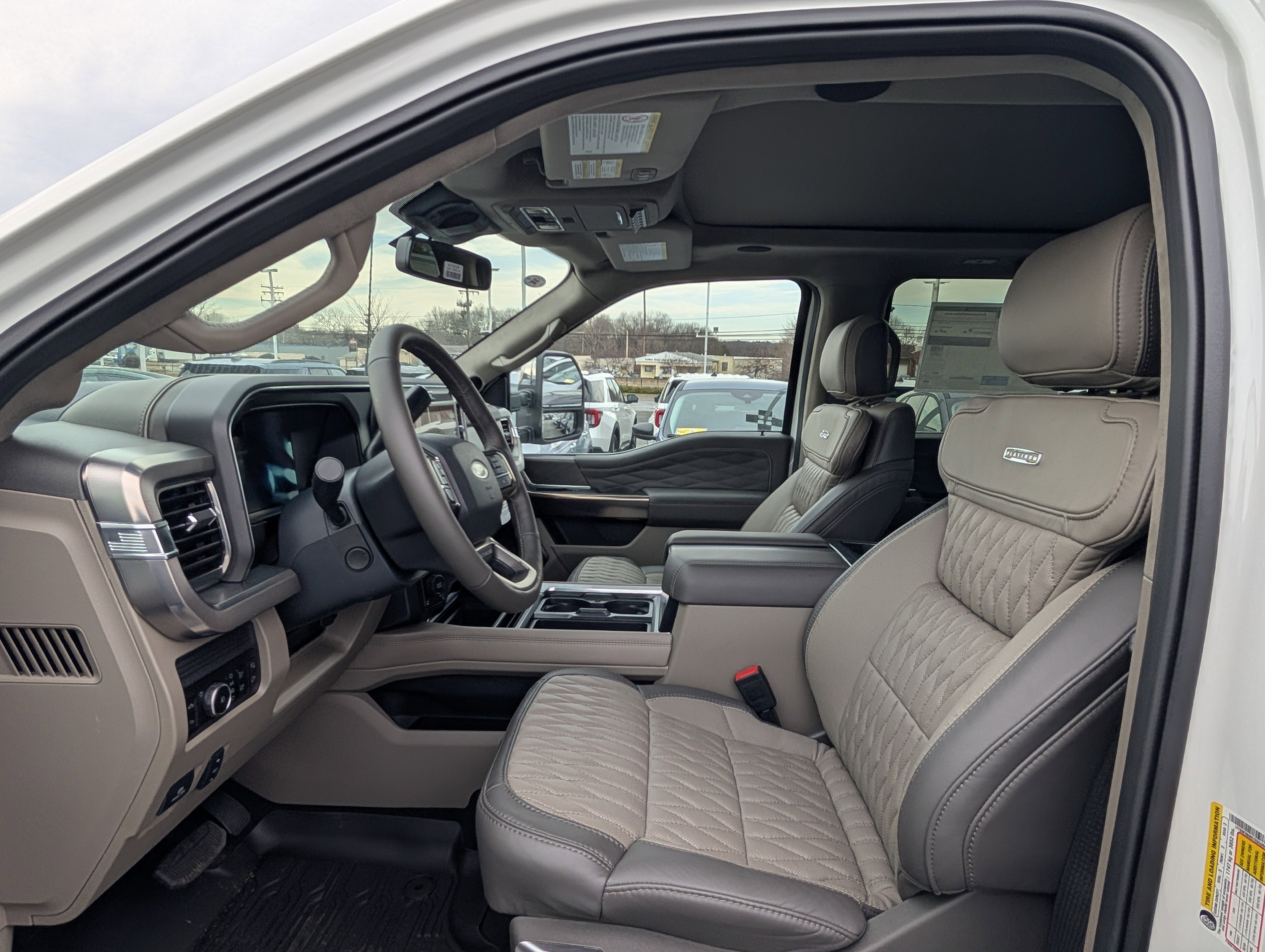 2026 Ford Super Duty F-350 SRW Platinum