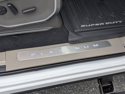 2026 Ford Super Duty F-350 SRW Platinum